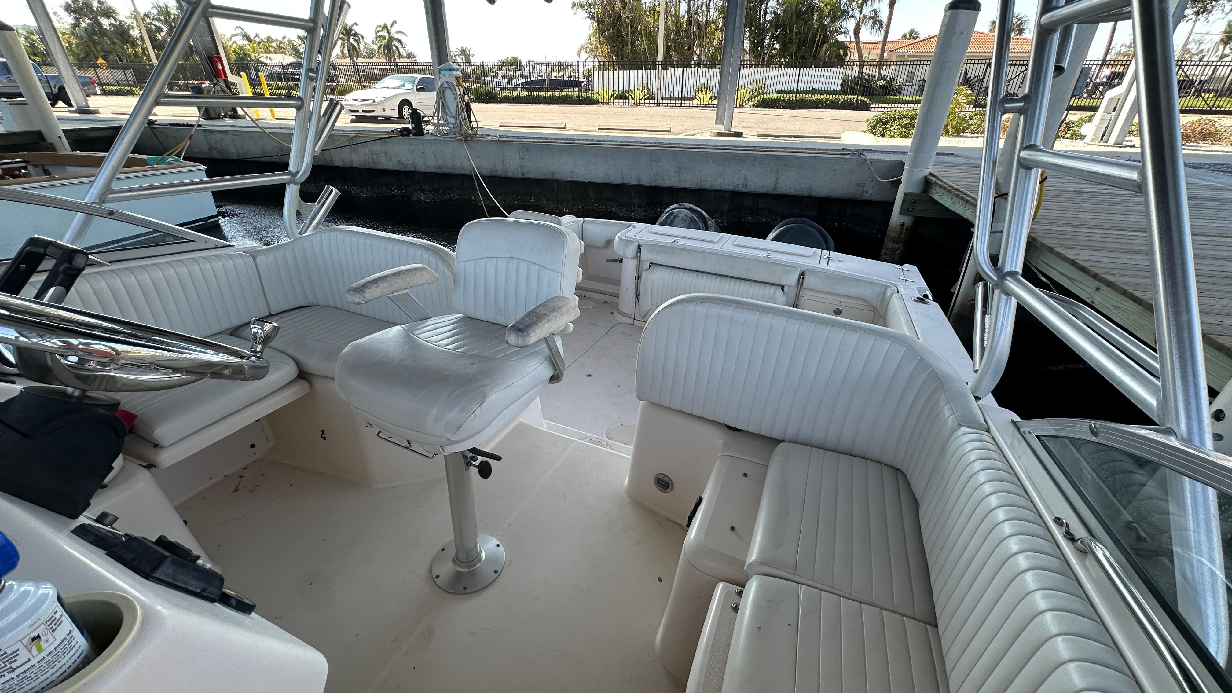 2006-grady-white-express-330-power-9685971-20250217164743890-1_XLARGE