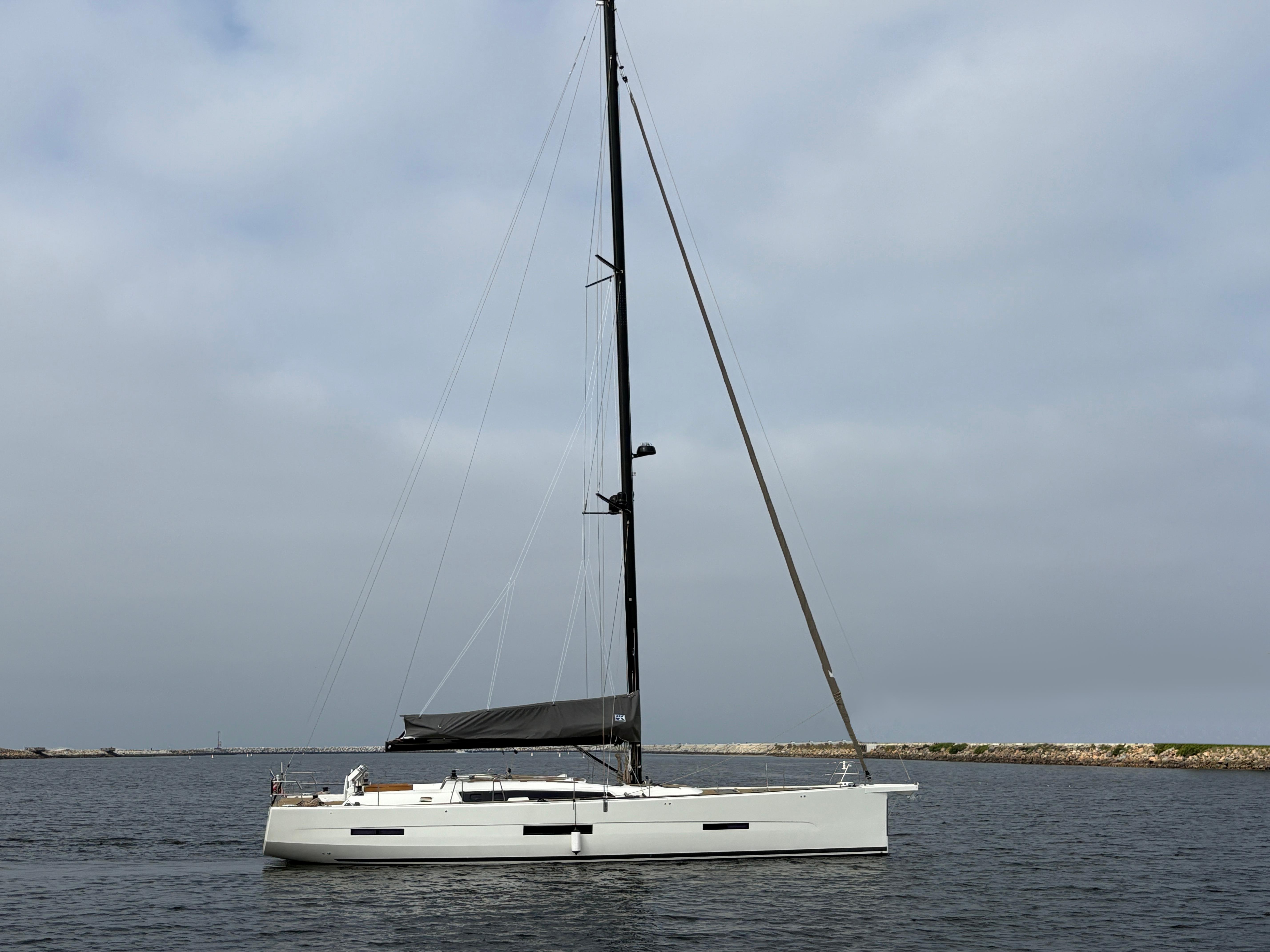 560 Exclusive 56' Dufour 2018