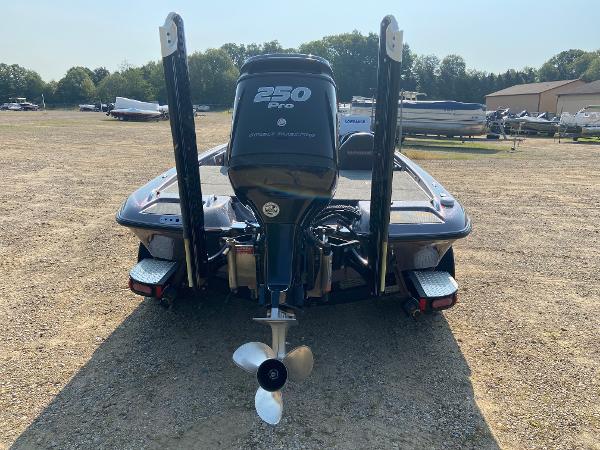 2013 Phoenix boat for sale, model of the boat is 920 ProXP & Image # 3 of 18
