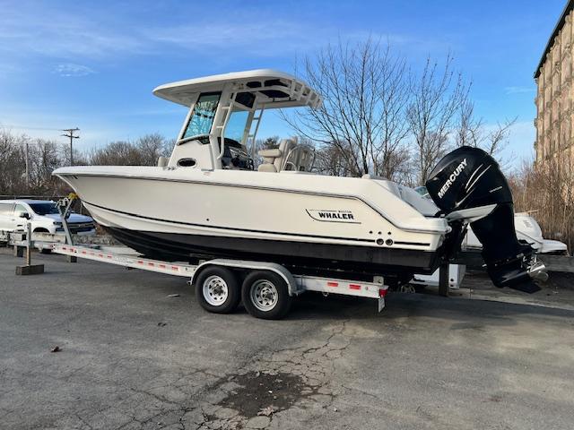 2016-boston-whaler-250-outrage-power-9745981-20250403085140775-1_XLARGE