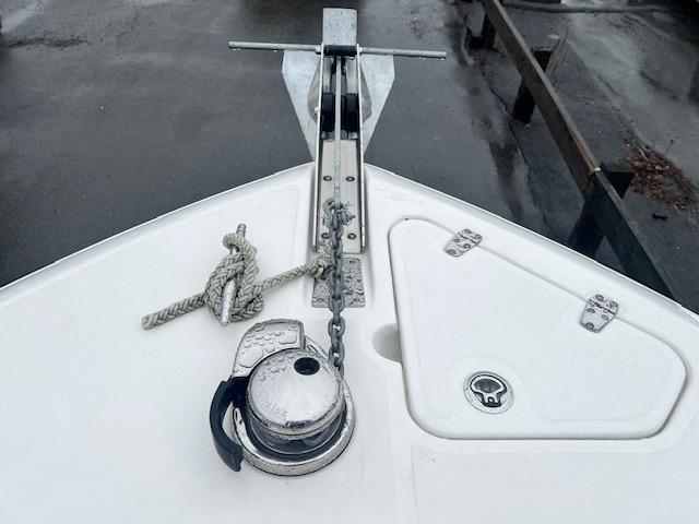 2016-boston-whaler-250-outrage-power-9745981-20250403094209928-1_XLARGE