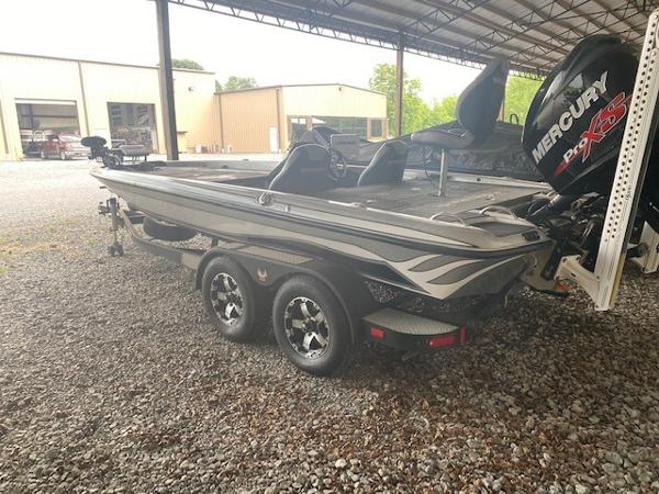 2016 Phoenix boat for sale, model of the boat is 920 ProXP & Image # 3 of 7