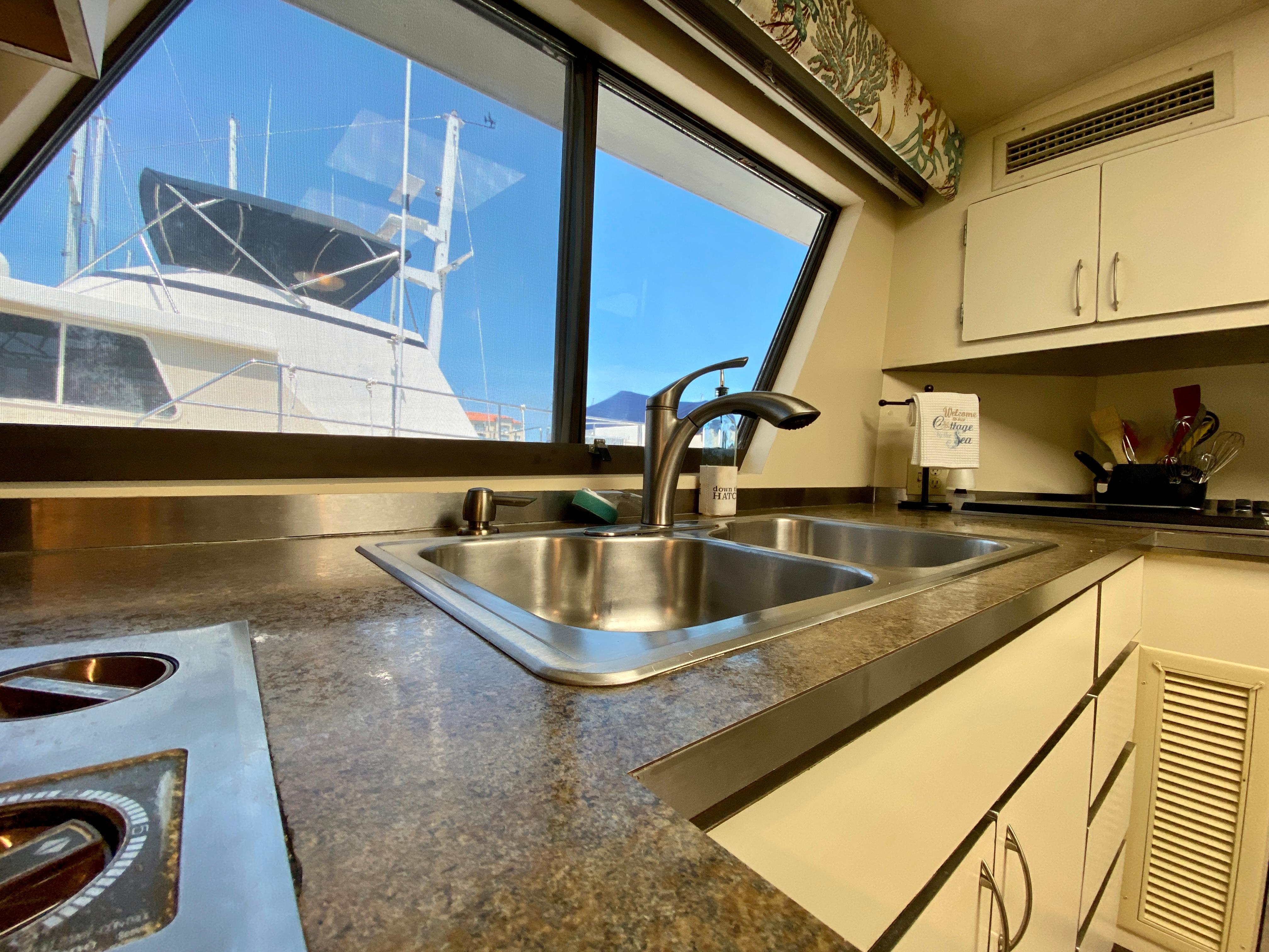 Hatteras 70 Conundrum - Galley Sink