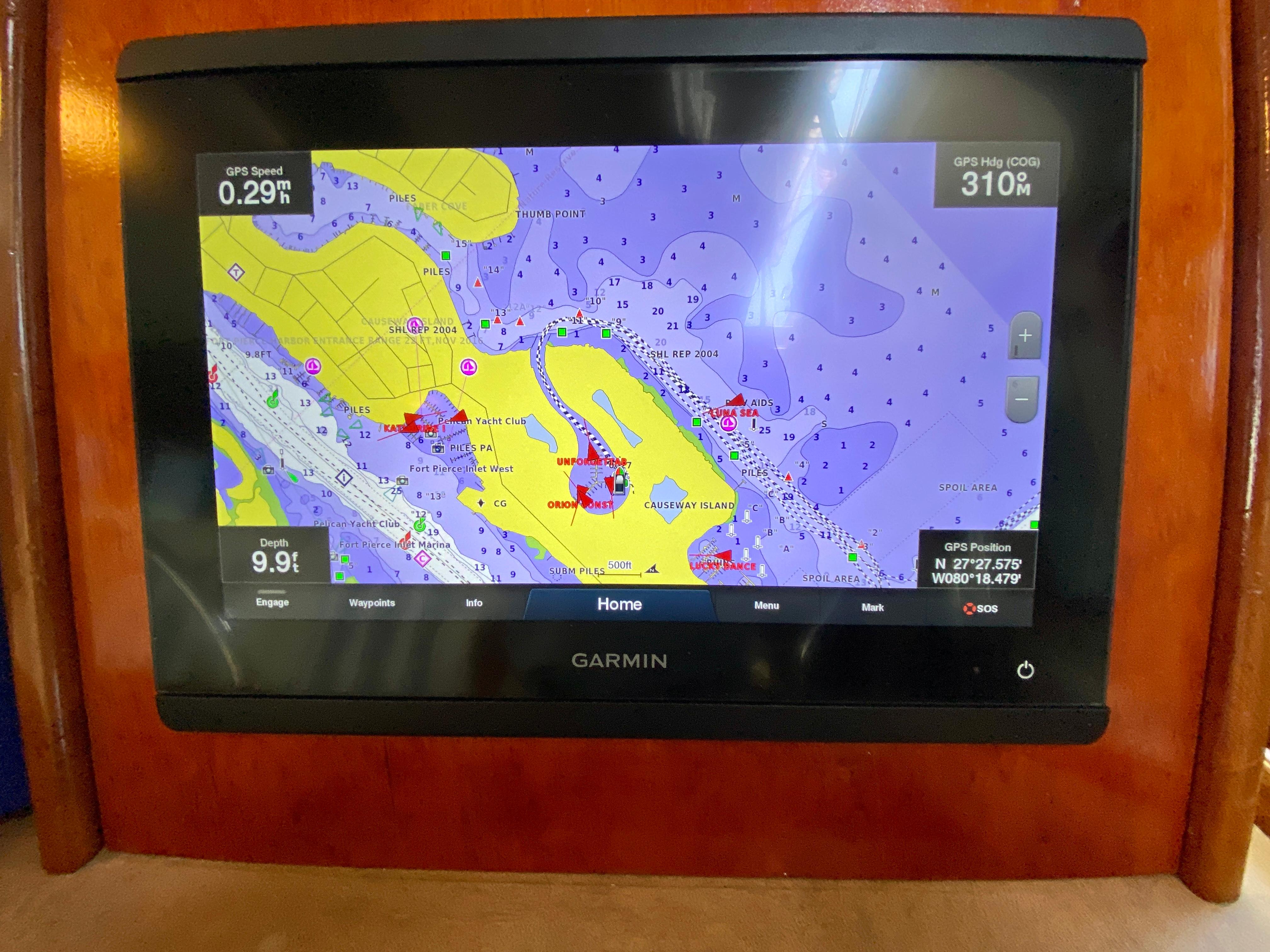 Hatteras 70 Conundrum - Lower Helm Electronics