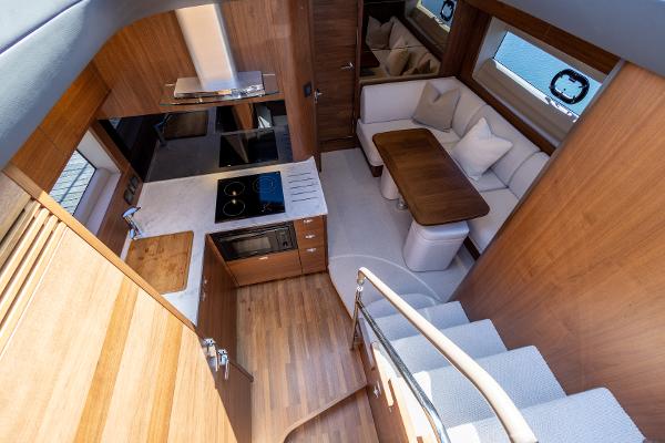 Princess Motor Yacht Sales - Used Princess Yachts V50