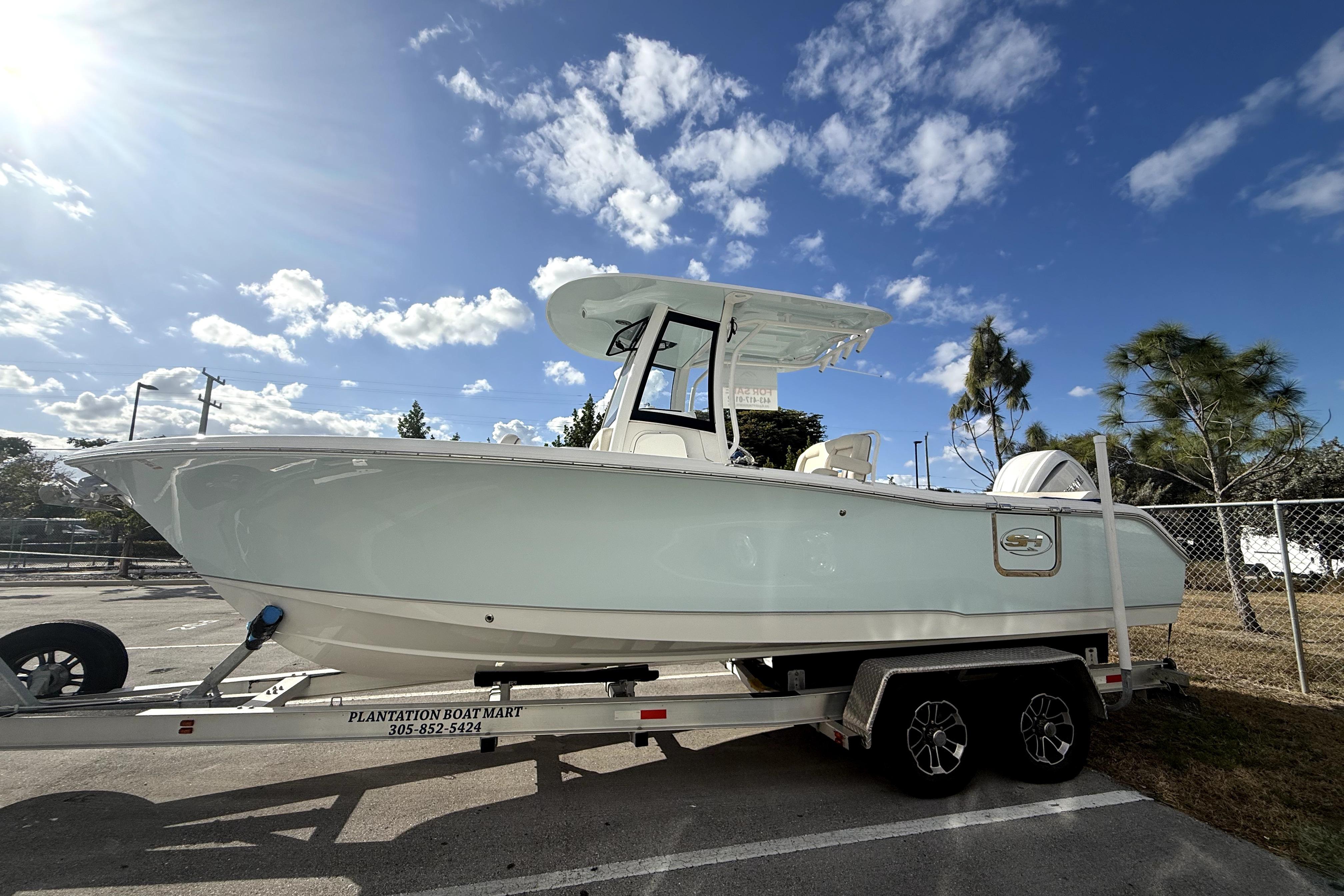 2025 Sea Hunt Ultra 255 SE