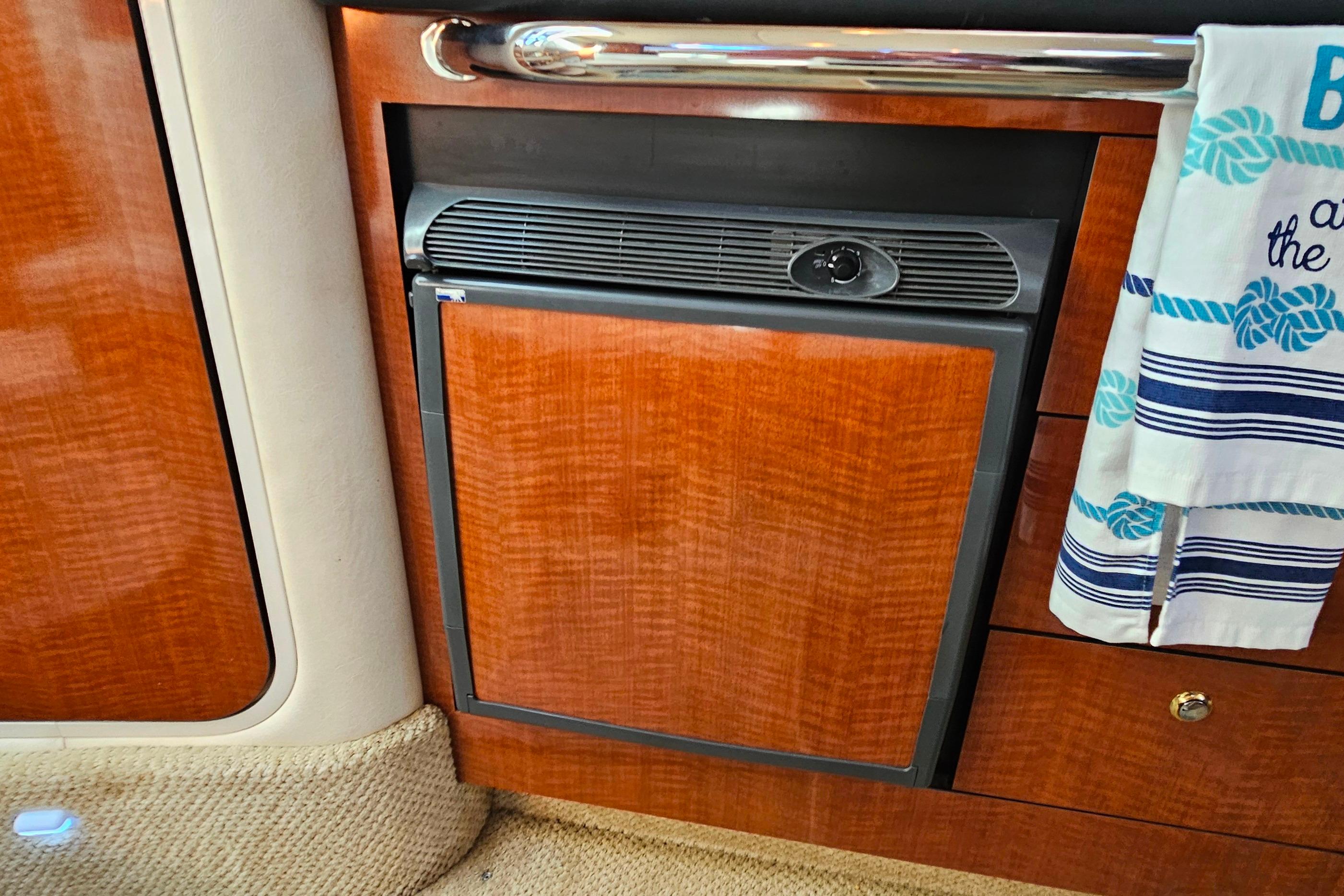 MI 10502 SG Knot 10 Yacht Sales MI 10502 SG Knot 10 Yacht Sales