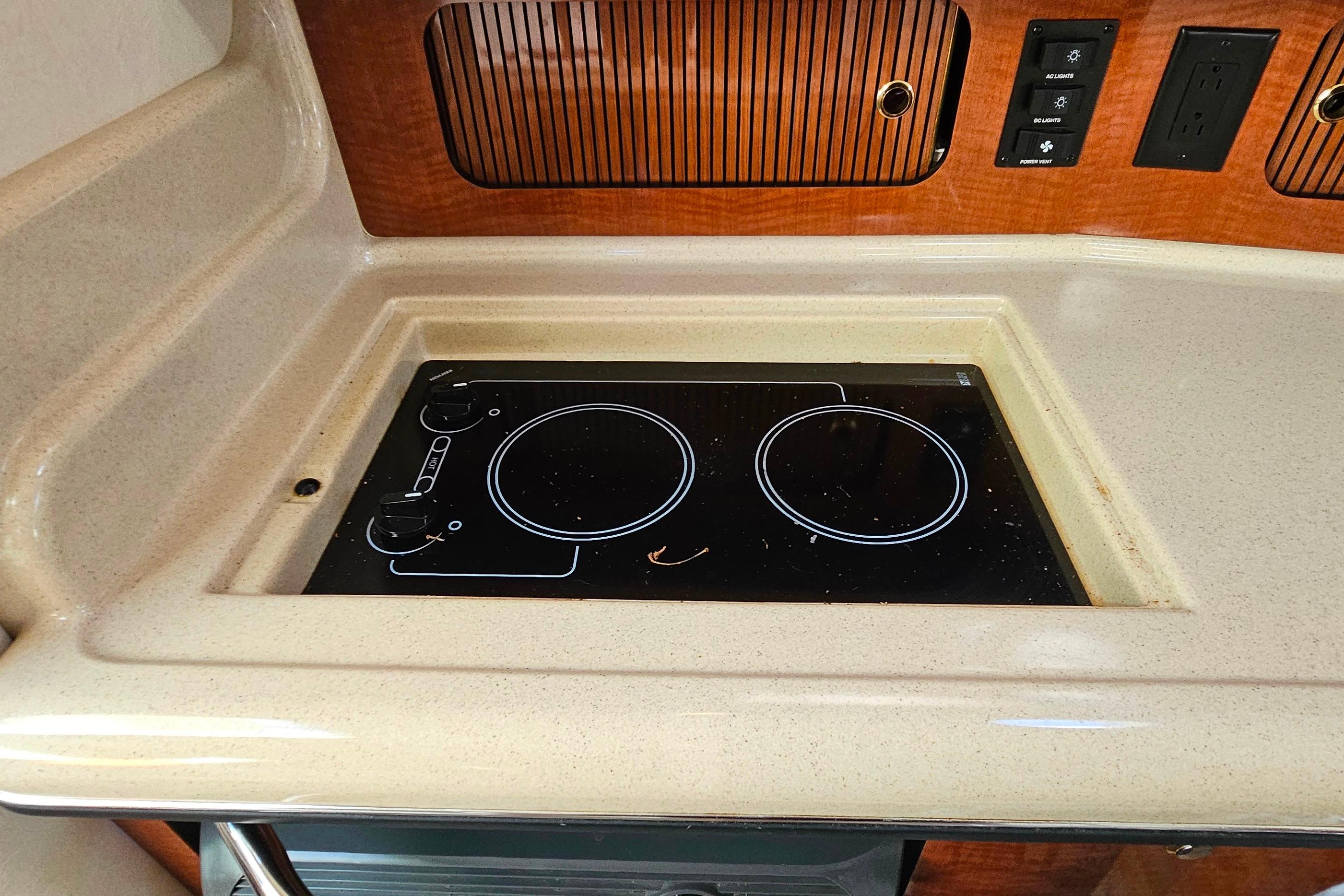 MI 10502 SG Knot 10 Yacht Sales MI 10502 SG Knot 10 Yacht Sales