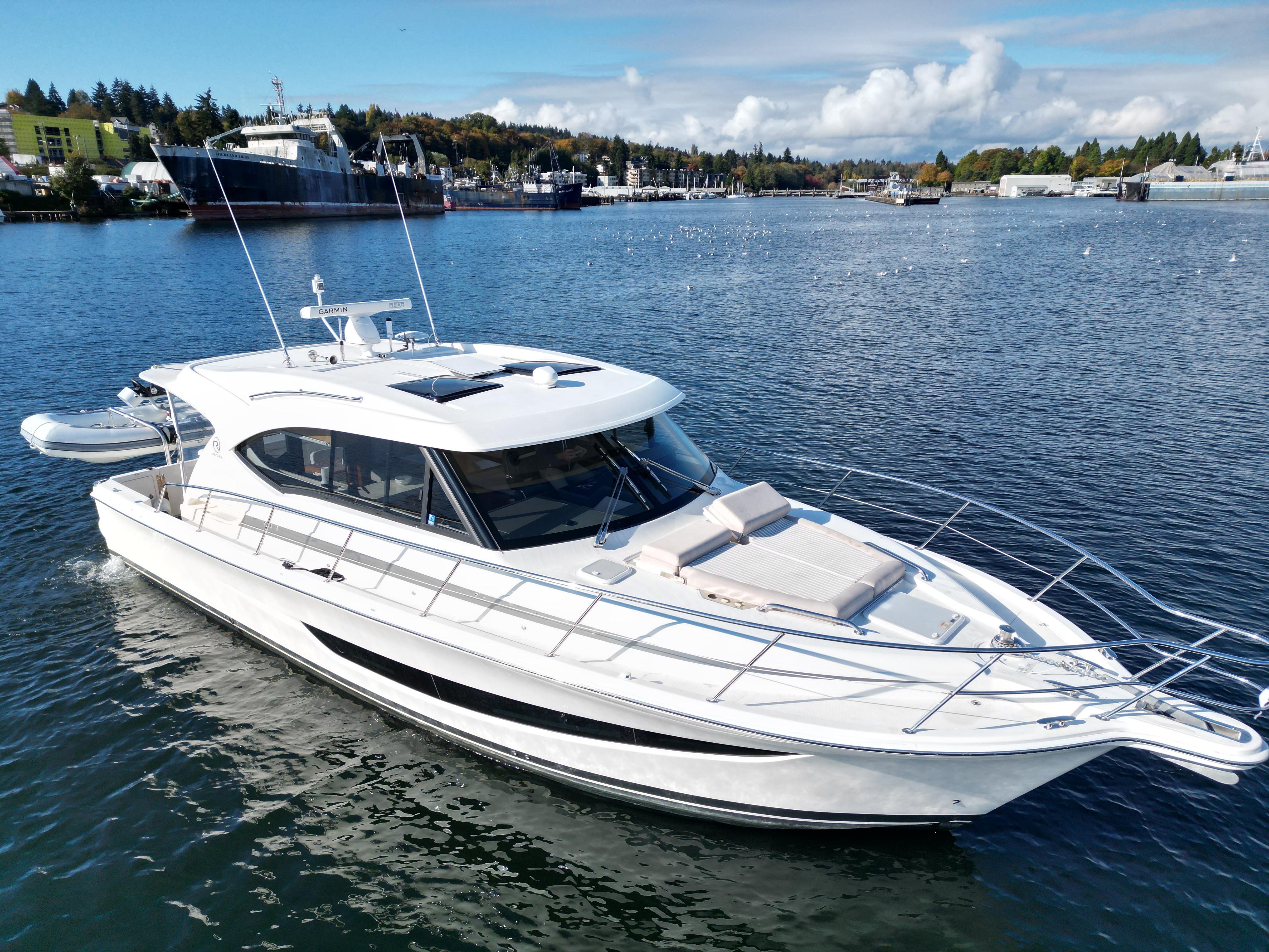 2019 Riviera 395 SUV #TBBH39012 inventory image at Sun Country Yachts, South Lake Union (Seattle) 2019 Riviera 395 SUV #TBBH39012 inventory image at Sun Country Yachts, South Lake Union (Seattle)