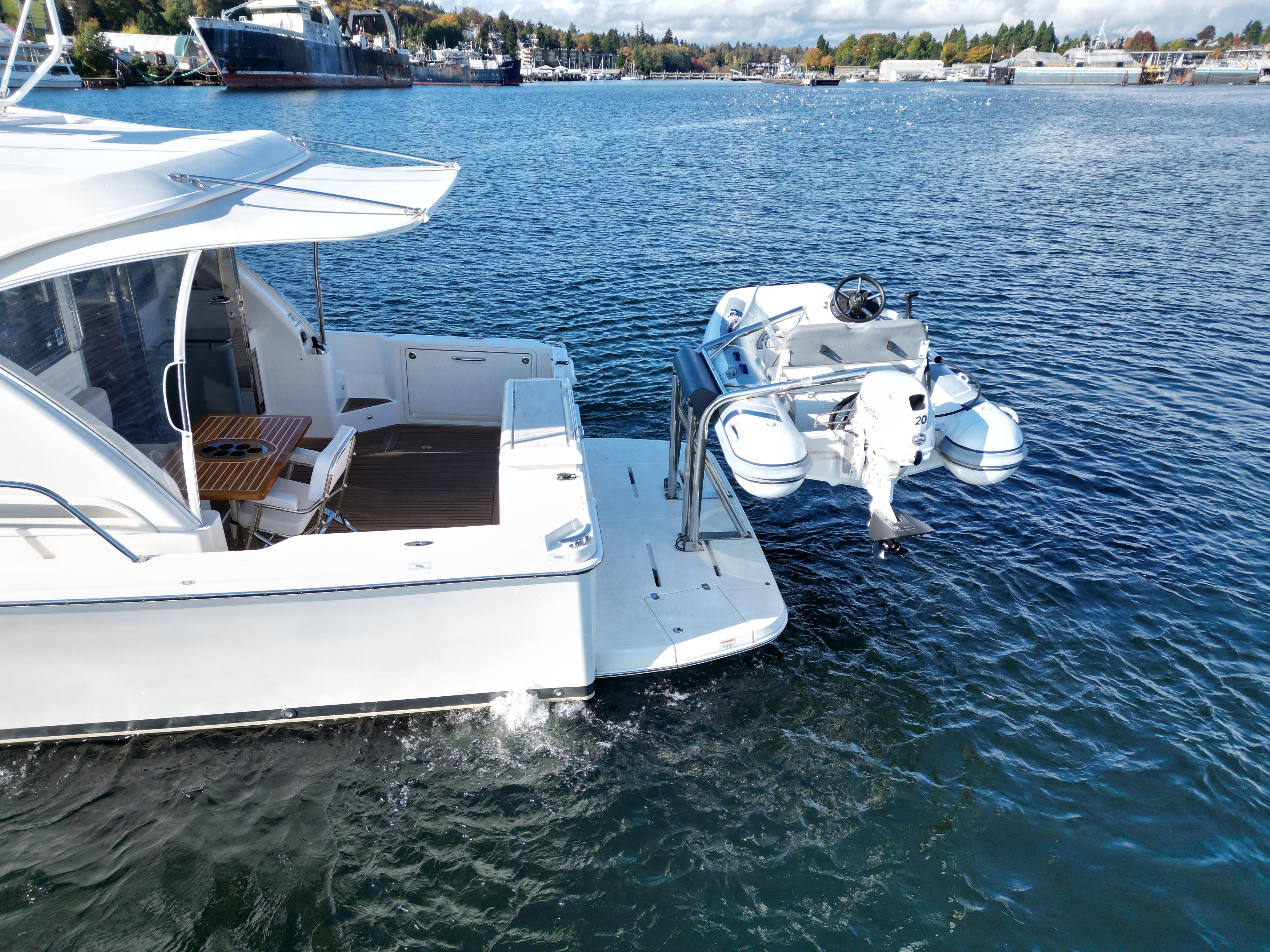 2019 Riviera 395 SUV #TBBH39012 inventory image at Sun Country Yachts, South Lake Union (Seattle) 2019 Riviera 395 SUV #TBBH39012 inventory image at Sun Country Yachts, South Lake Union (Seattle)