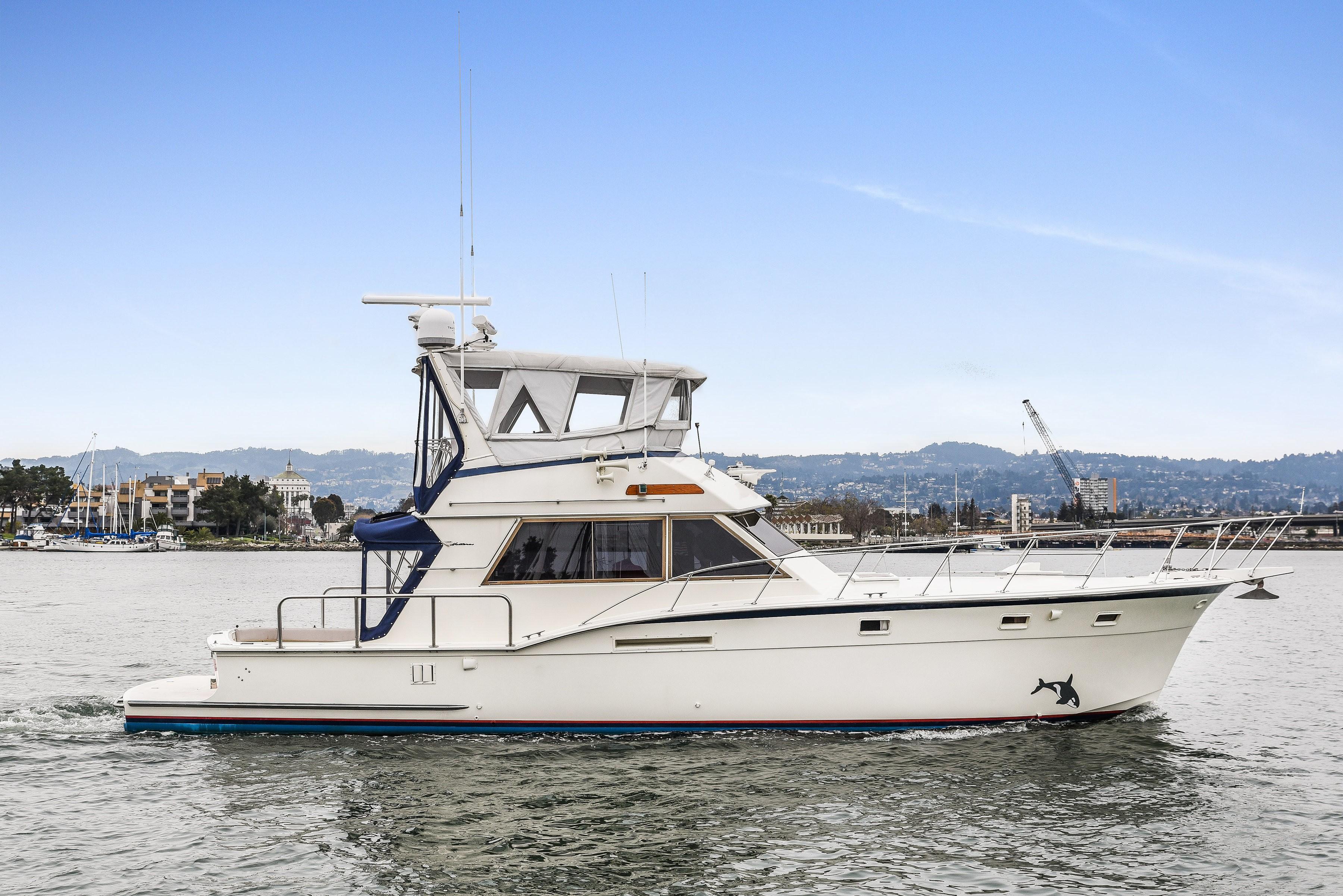 56′ Hatteras 2010 Yacht for Sale