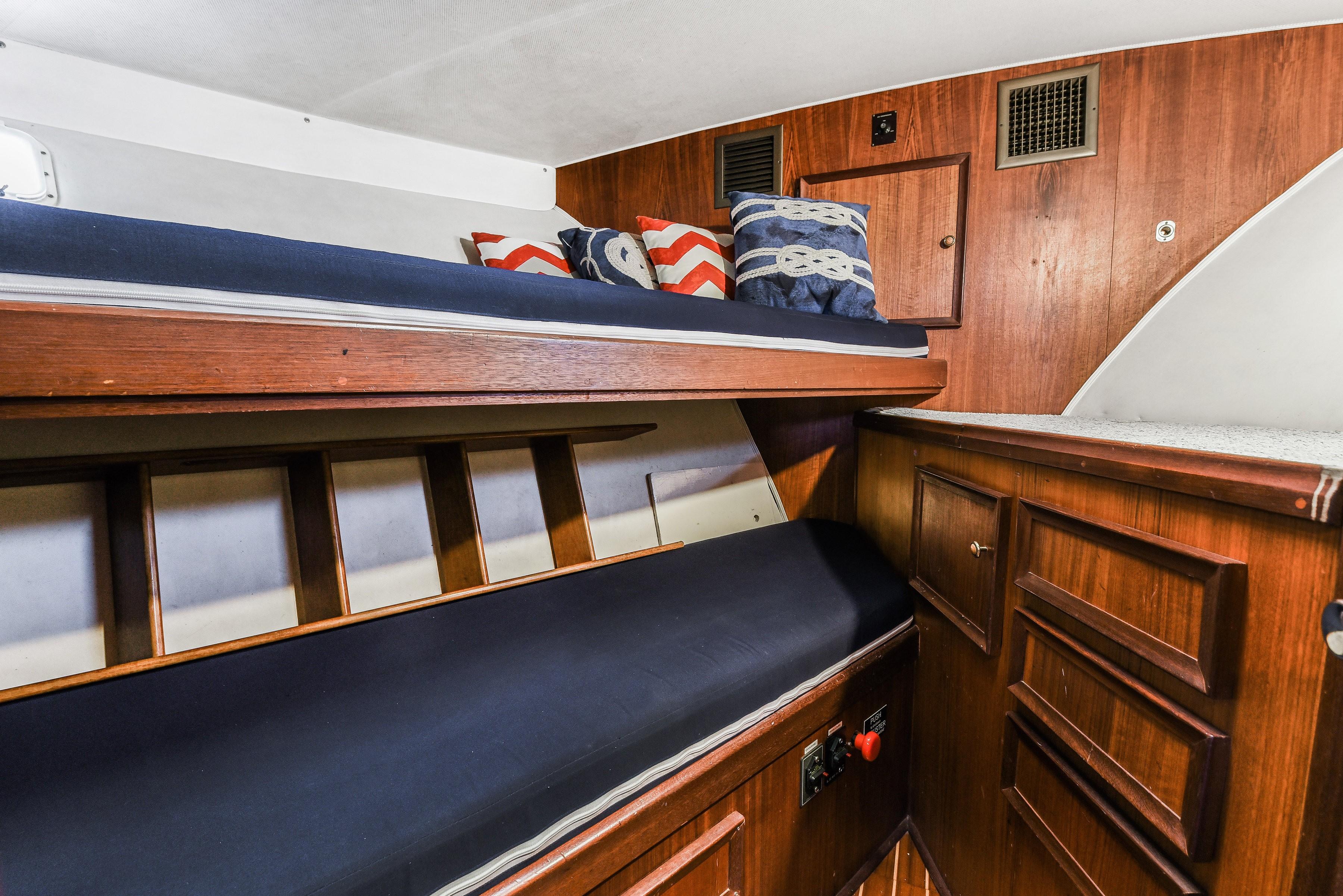 Guest Stateroom Bunks