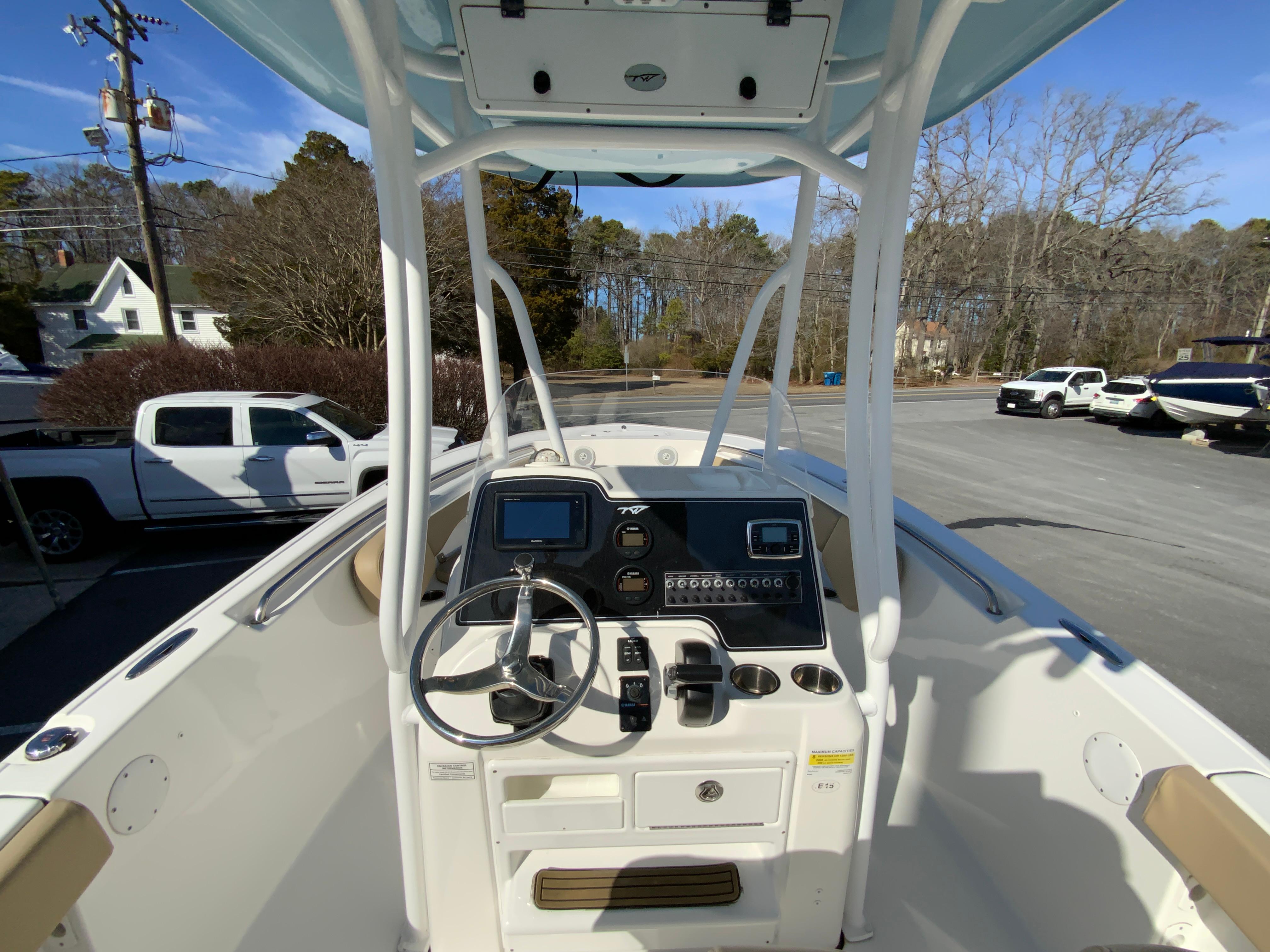 2016 Tidewater 220 LXF-11