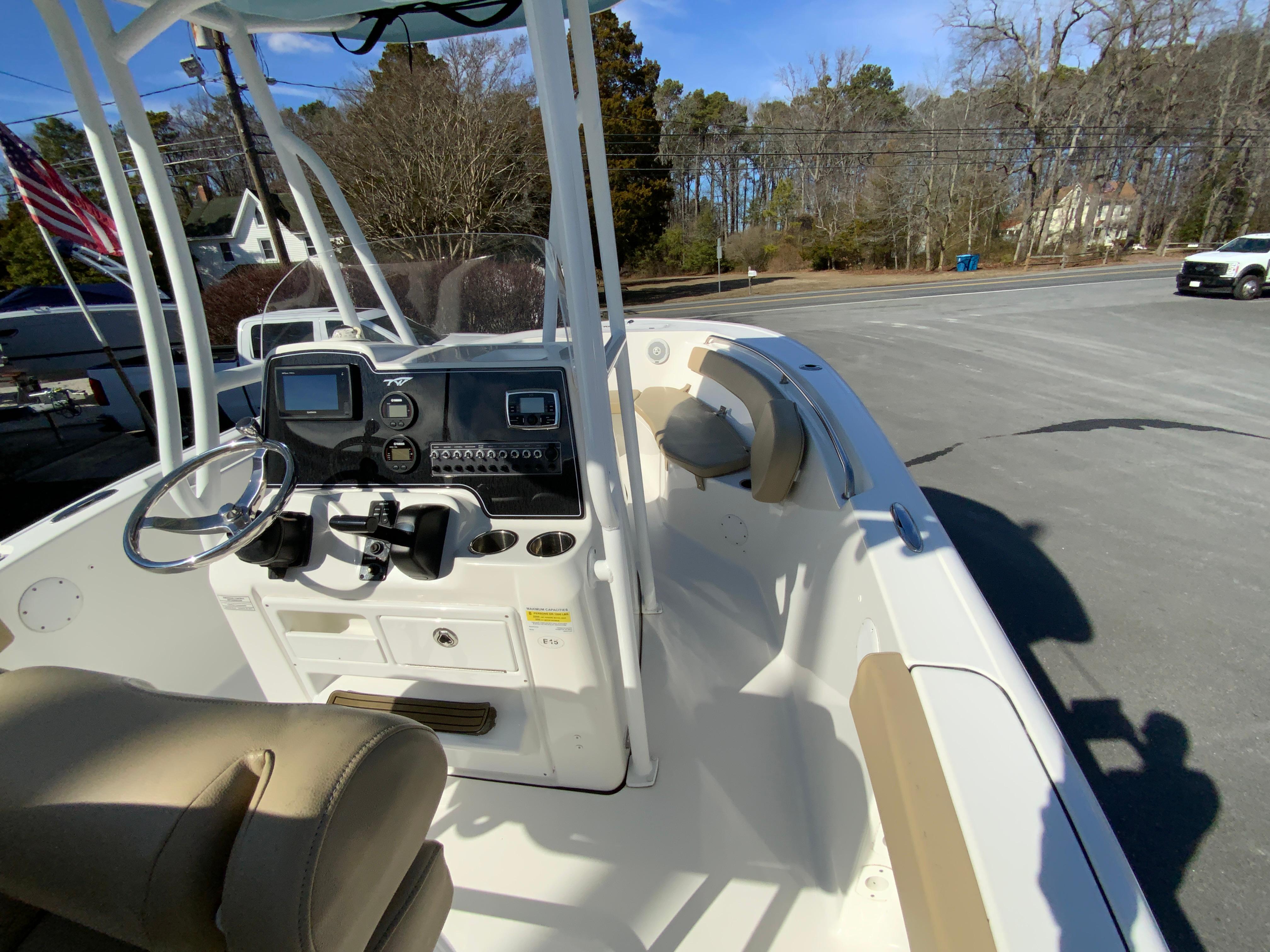 2016 Tidewater 220 LXF-17