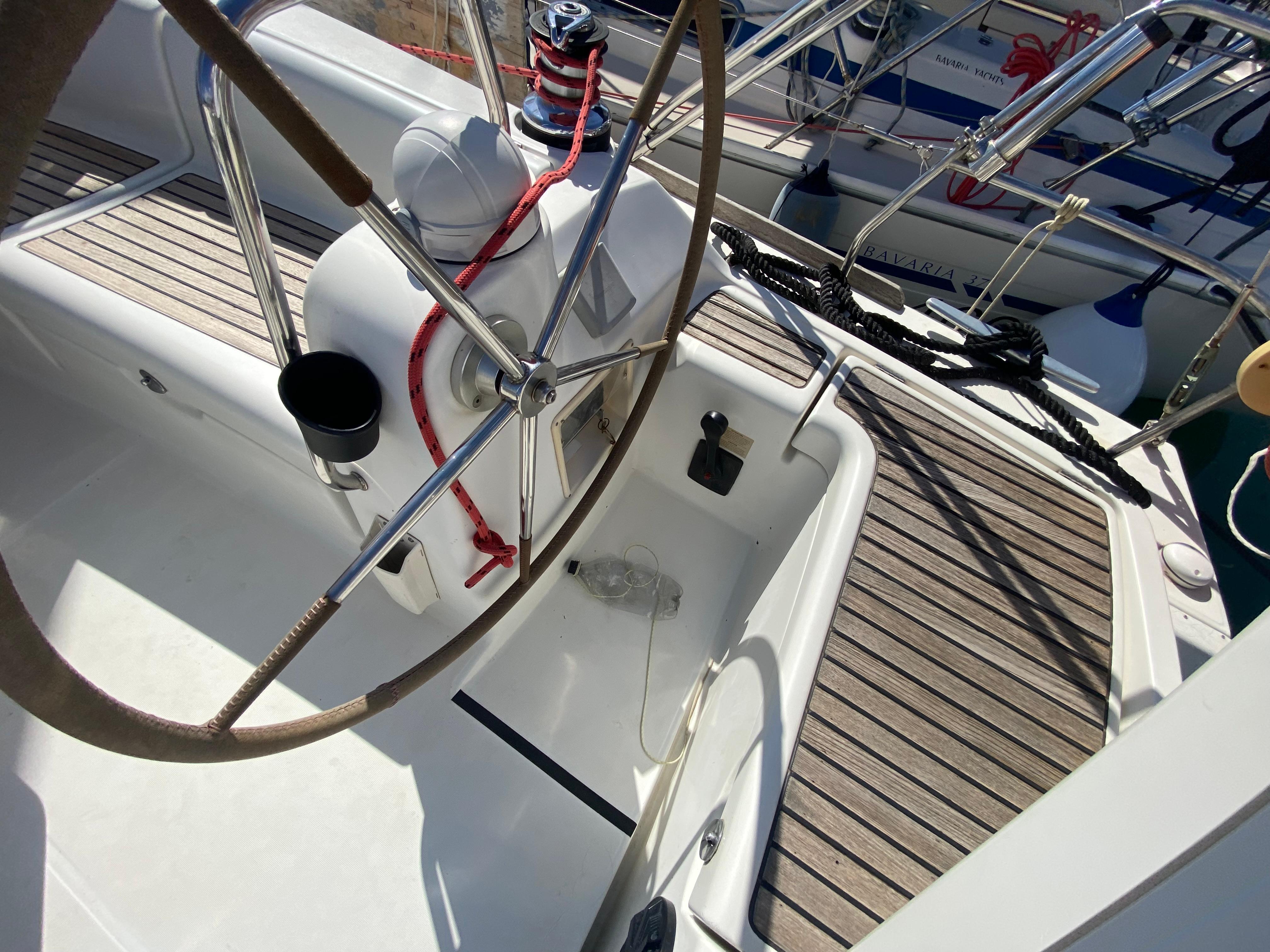 Yacht Photos Pics