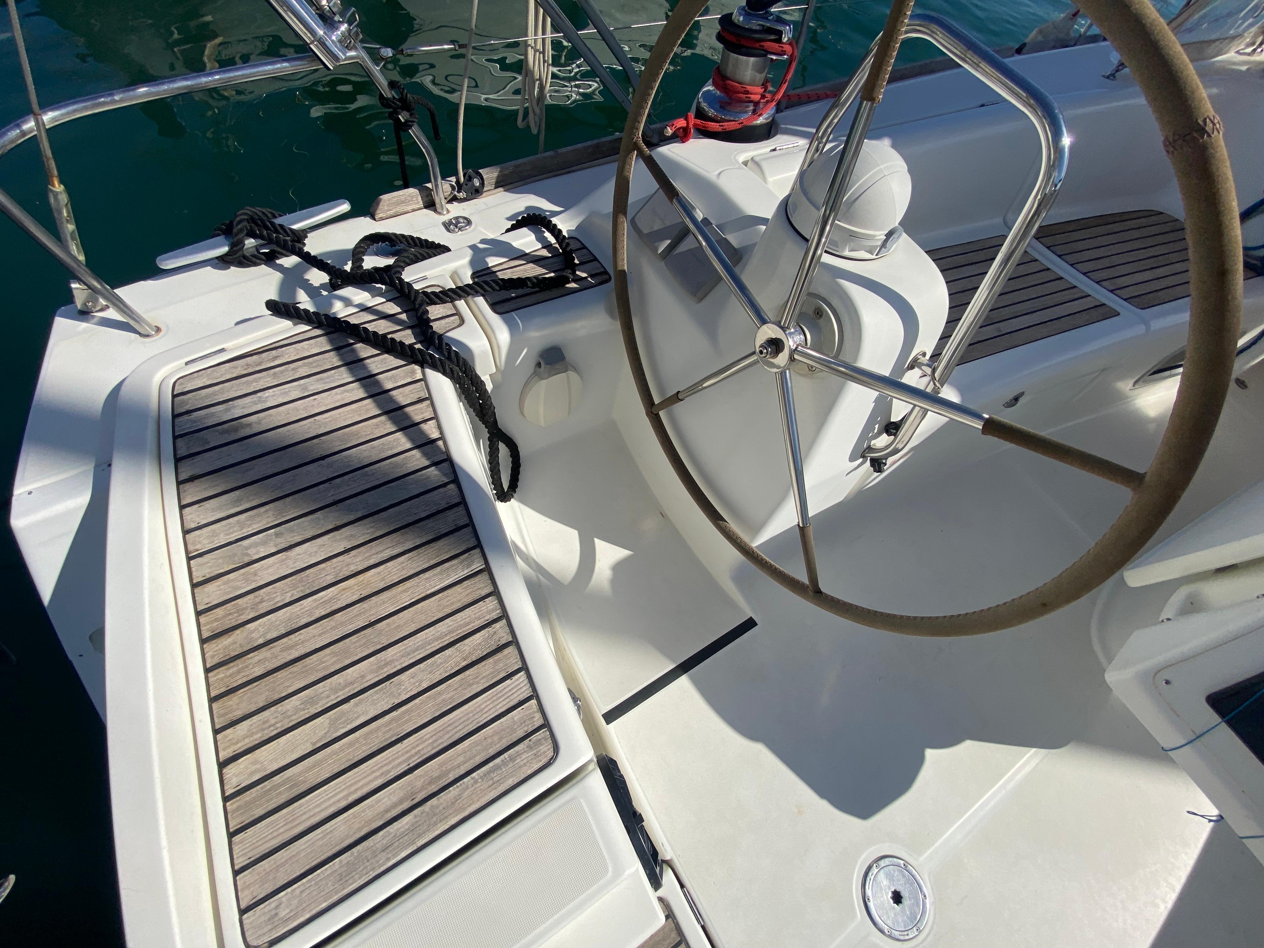 Yacht Photos Pics