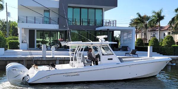 2021 Everglades 365cc
