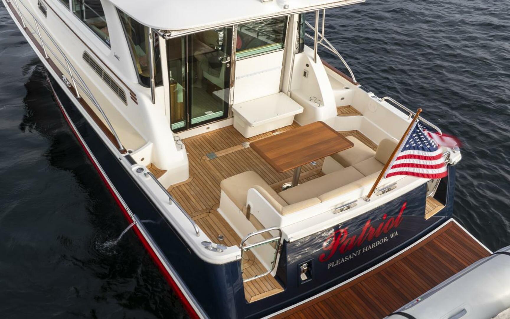 Patriot Yacht Photos Pics 