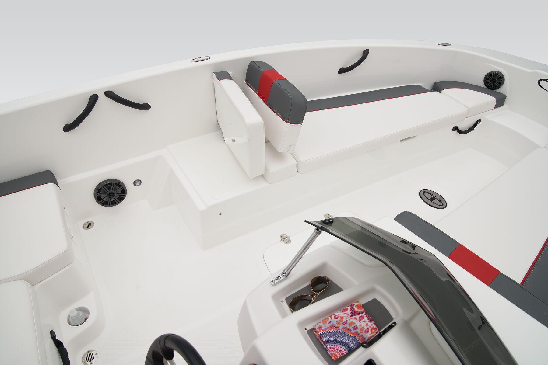 2026 Tahoe T18 Gallery