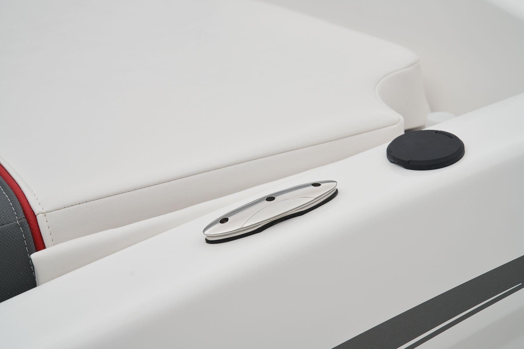 2026 Tahoe T18 Gallery