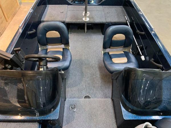 1999 Ranger Boats boat for sale, model of the boat is 617 DC & Image # 3 of 14
