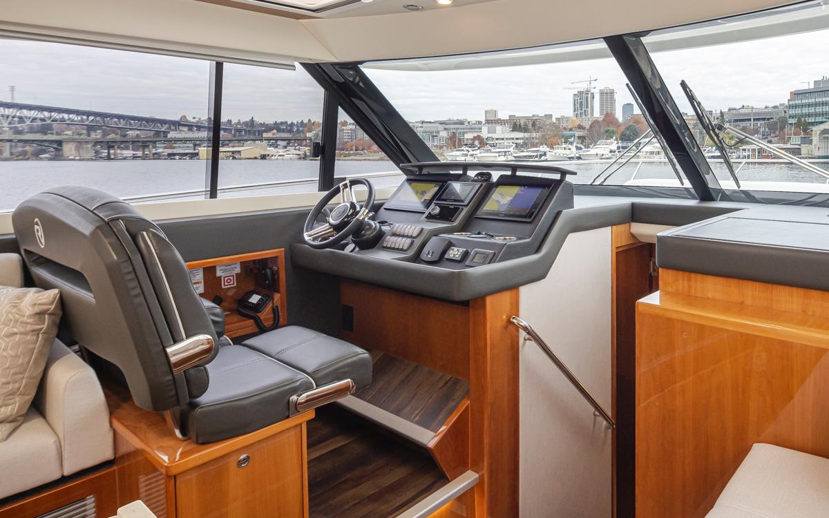 2019 Riviera 395 SUV #TBBH39012 inventory image at Sun Country Yachts, South Lake Union (Seattle) 2019 Riviera 395 SUV #TBBH39012 inventory image at Sun Country Yachts, South Lake Union (Seattle)