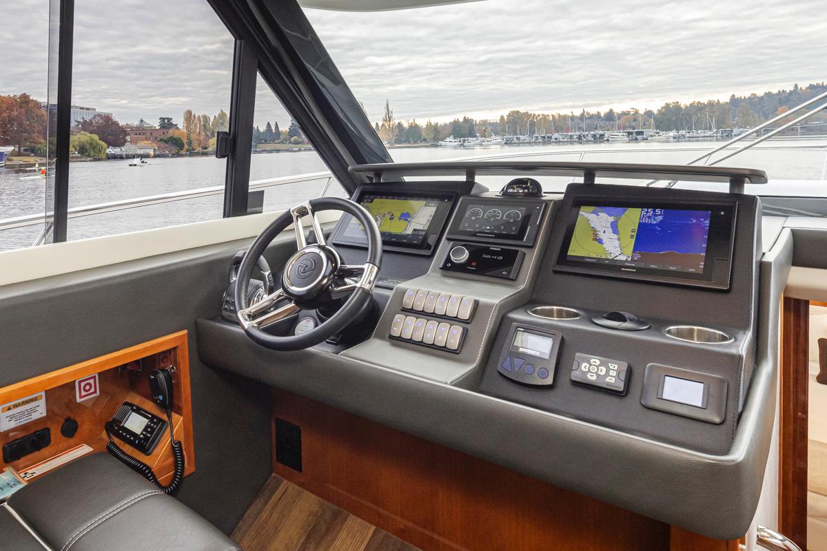 2019 Riviera 395 SUV #TBBH39012 inventory image at Sun Country Yachts, South Lake Union (Seattle) 2019 Riviera 395 SUV #TBBH39012 inventory image at Sun Country Yachts, South Lake Union (Seattle)