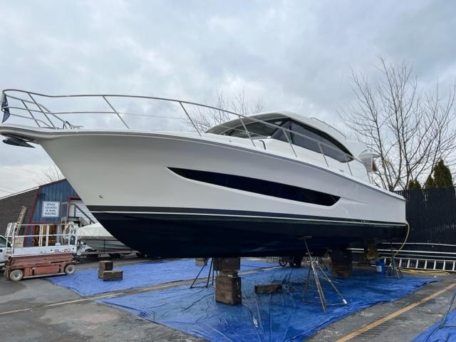 2019 Riviera 395 SUV #TBBH39012 inventory image at Sun Country Yachts, South Lake Union (Seattle) 2019 Riviera 395 SUV #TBBH39012 inventory image at Sun Country Yachts, South Lake Union (Seattle)
