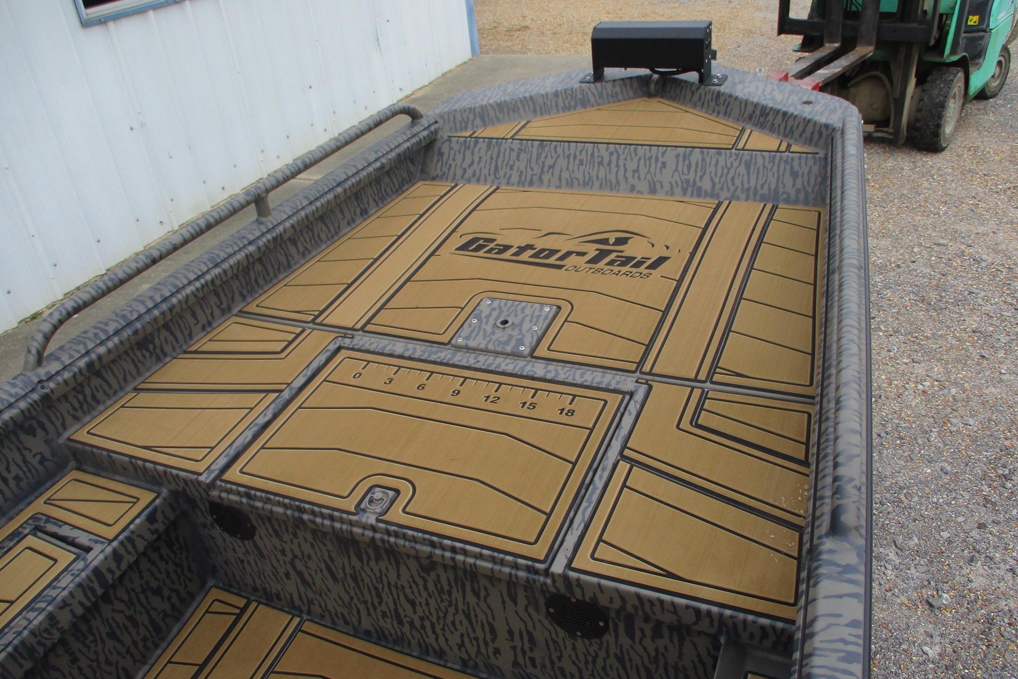 2026 Gator Tail 1750 SAVAGE MIDDECK-3