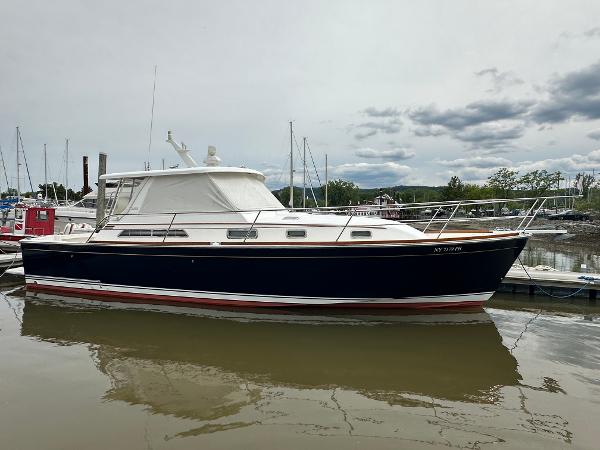 Photo of 2005 Sabre 38'