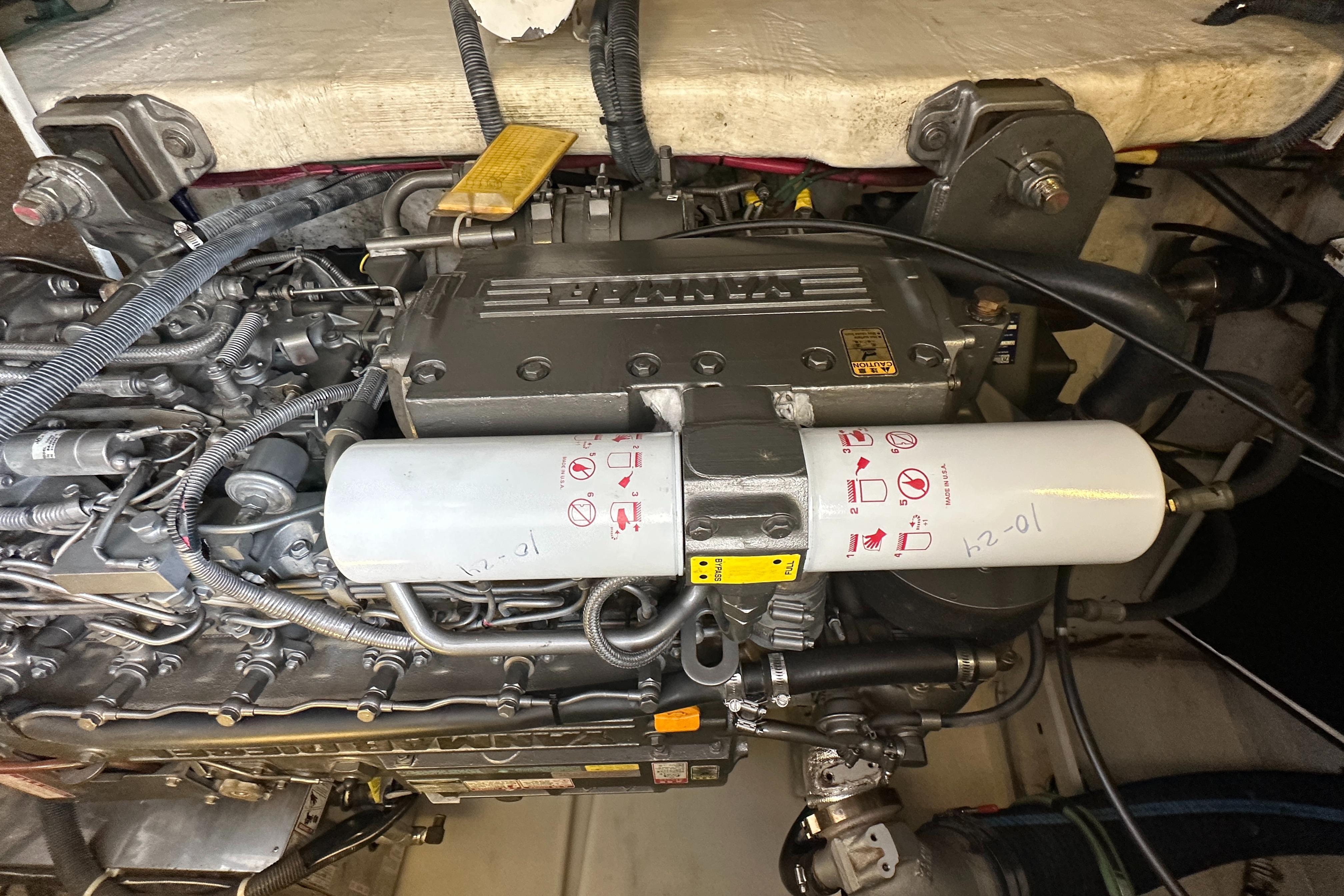 2005-sabre-38-hardtop-express-power-9780648-20250528090554933-1_XLARGE