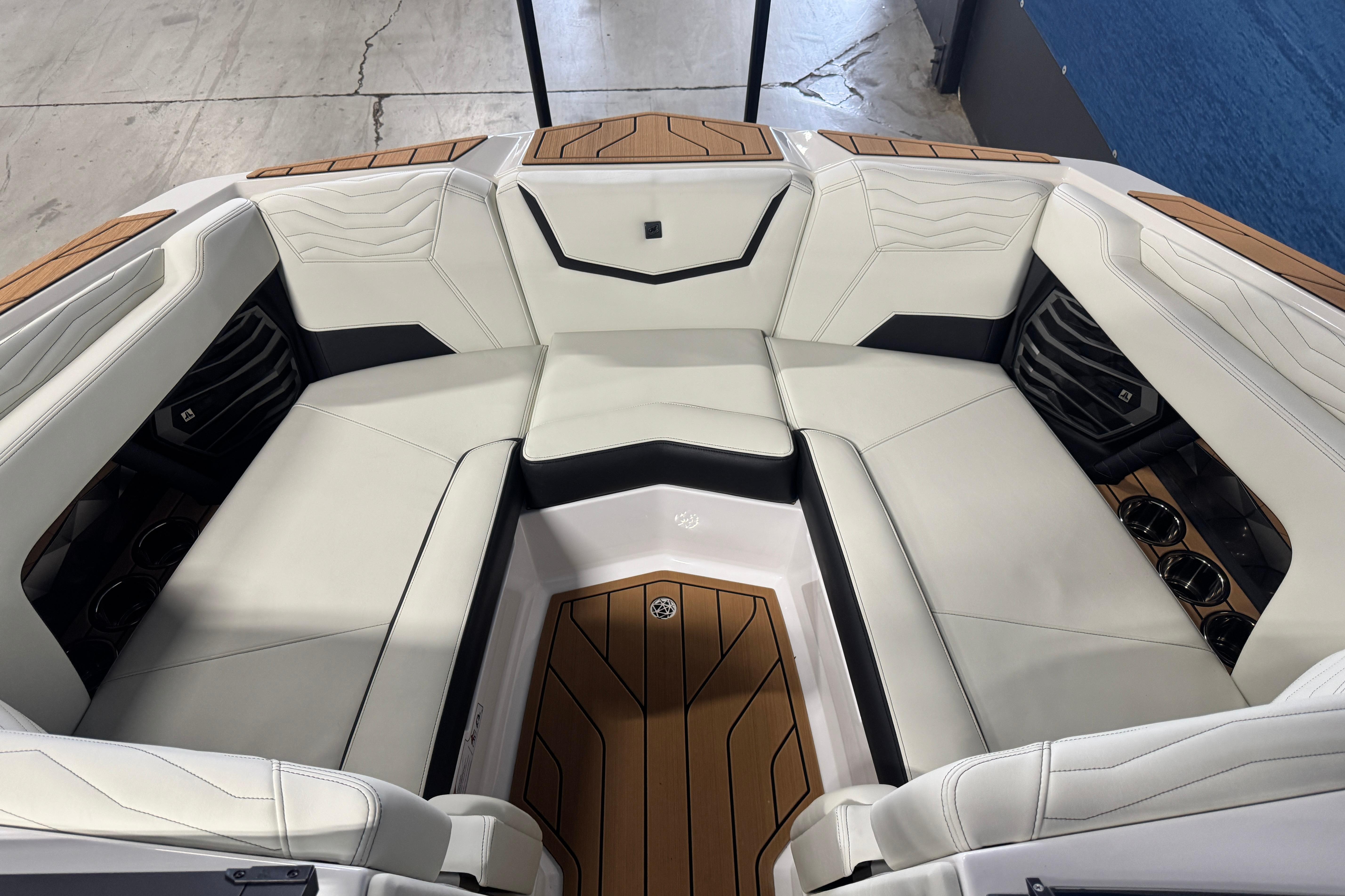 2026 Nautique Super Air Nautique G21 #N1014I inventory image at Sun Country Marine Group, Irvine