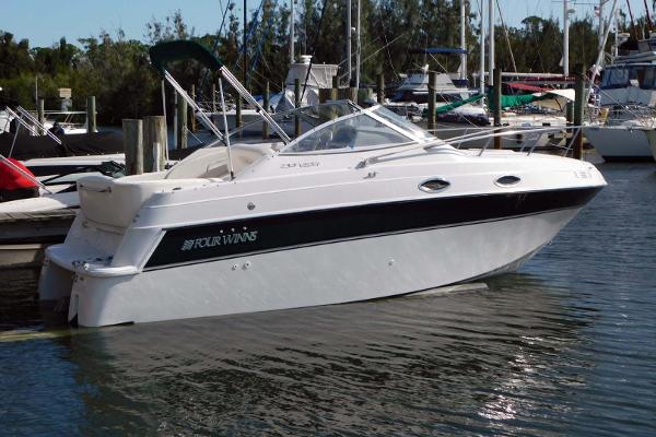 23' Four Winns, Listing Number 100885305, - Photo No. 1
