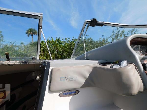 23' Four Winns, Listing Number 100885305, - Photo No. 6