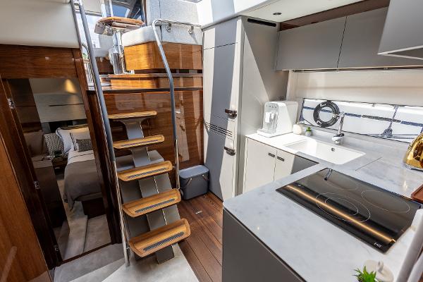 Princess Motor Yacht Sales - Used Princess V50