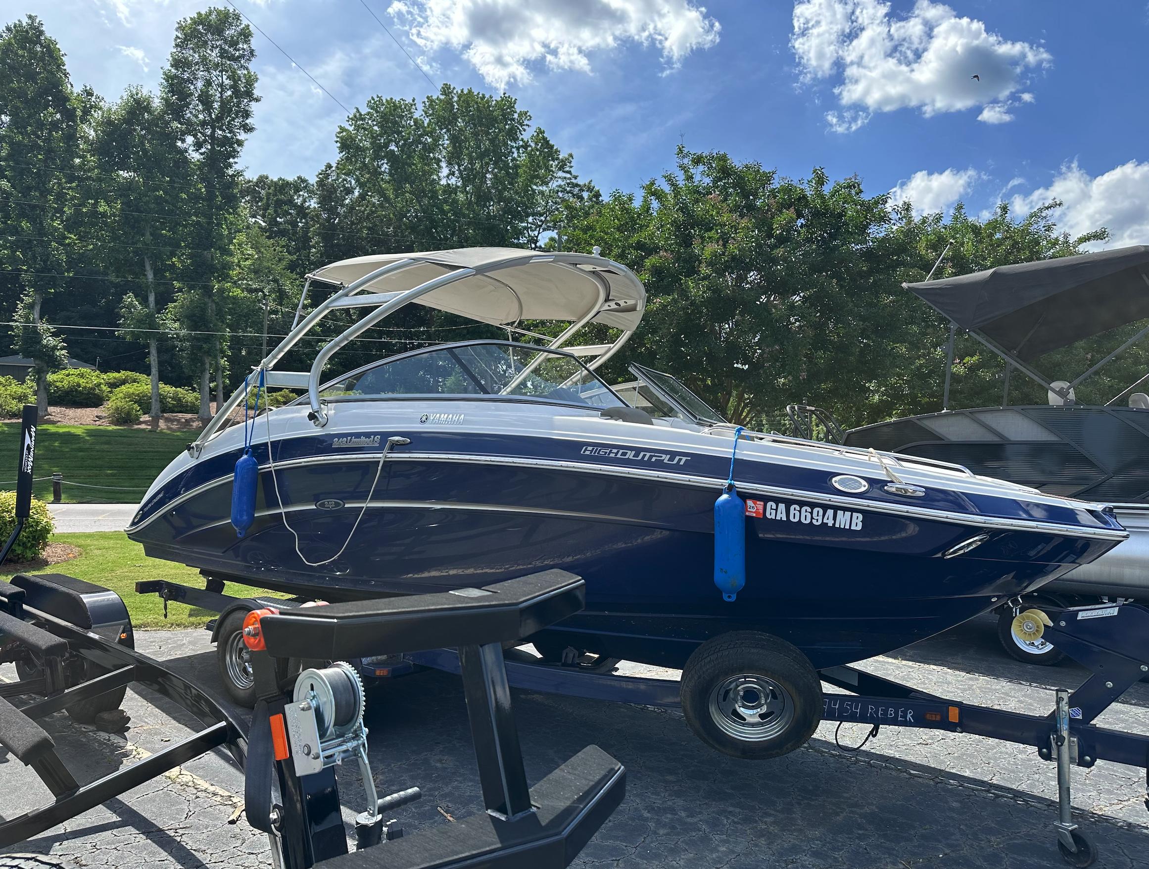 2014 Yamaha Boats 242 Limited S