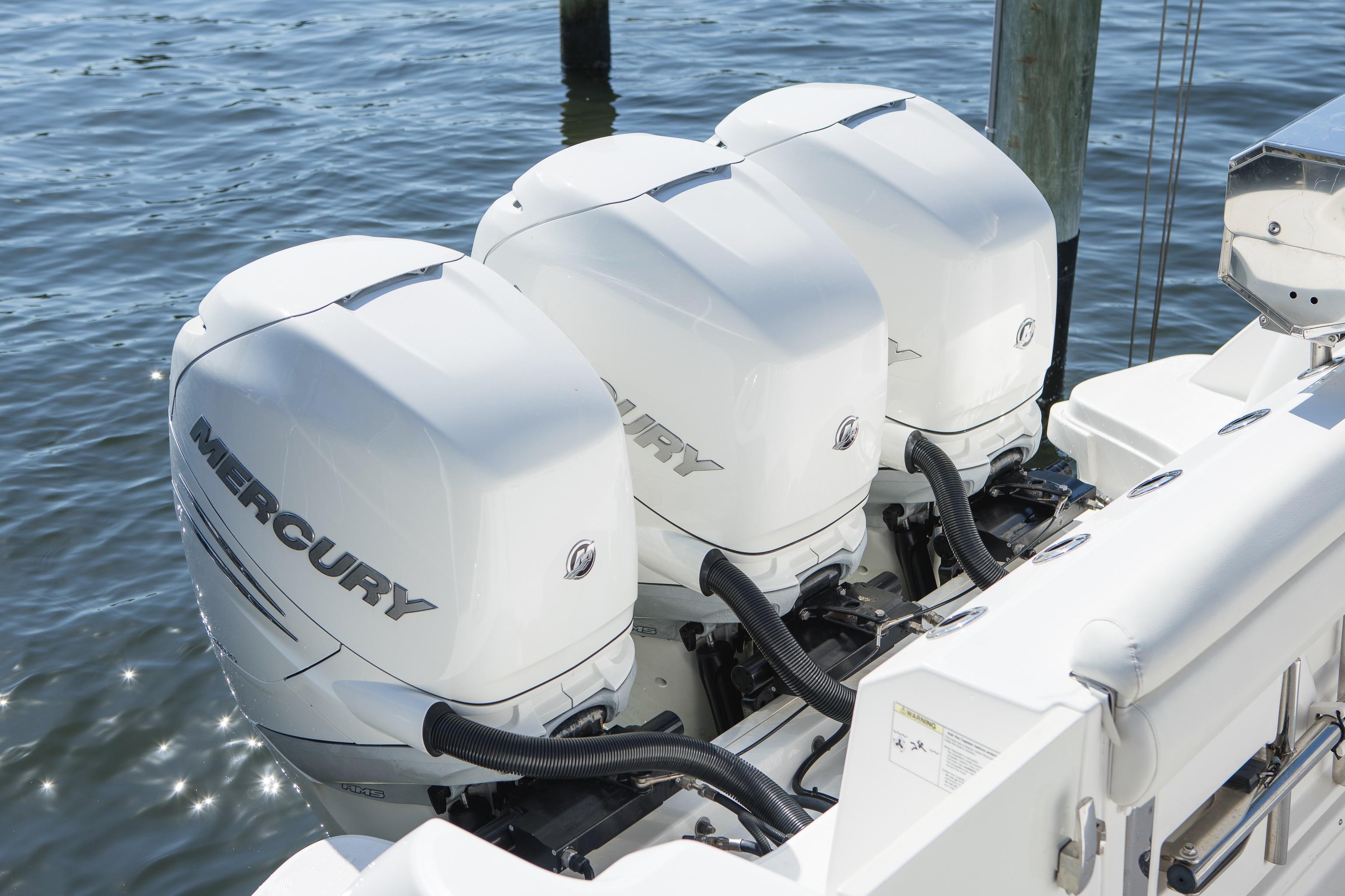 35 Boston Whaler