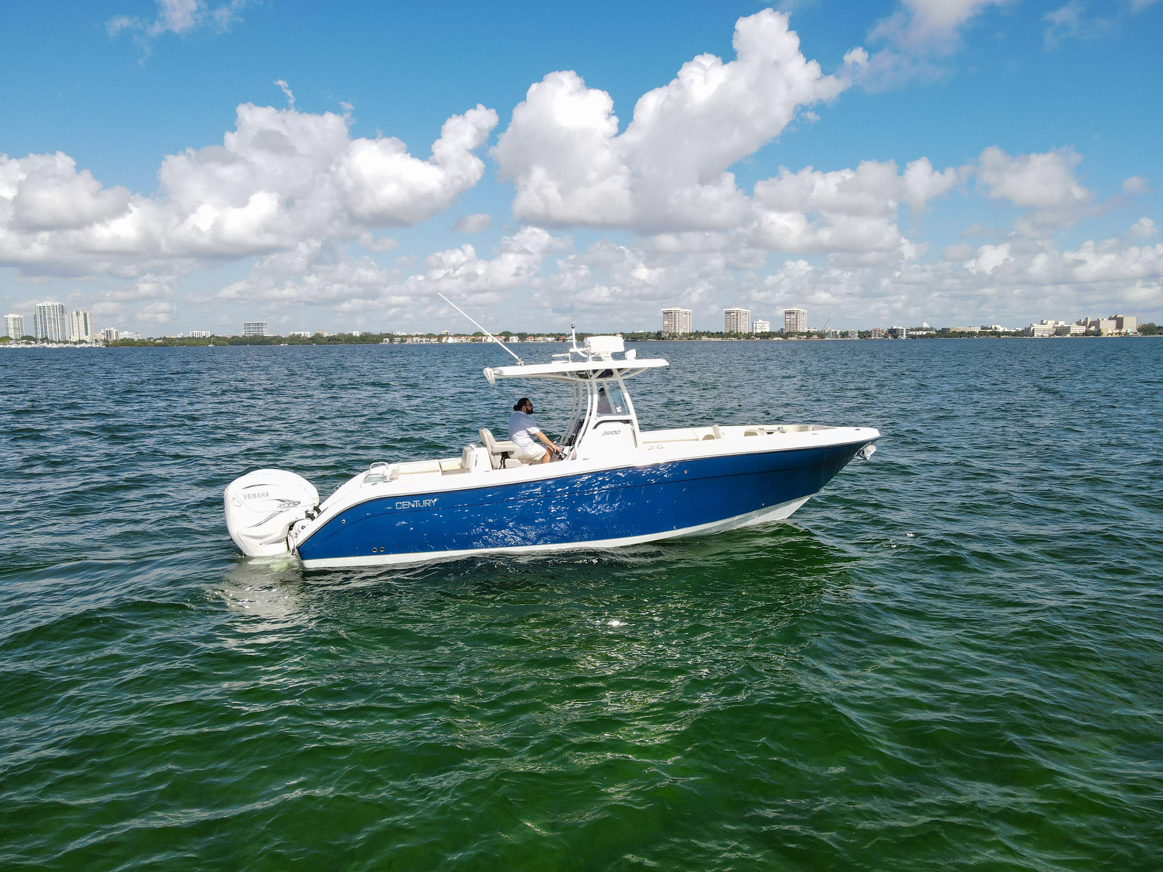 32 Center Console For Sale » Ex-Demo » Ocean Express Boats