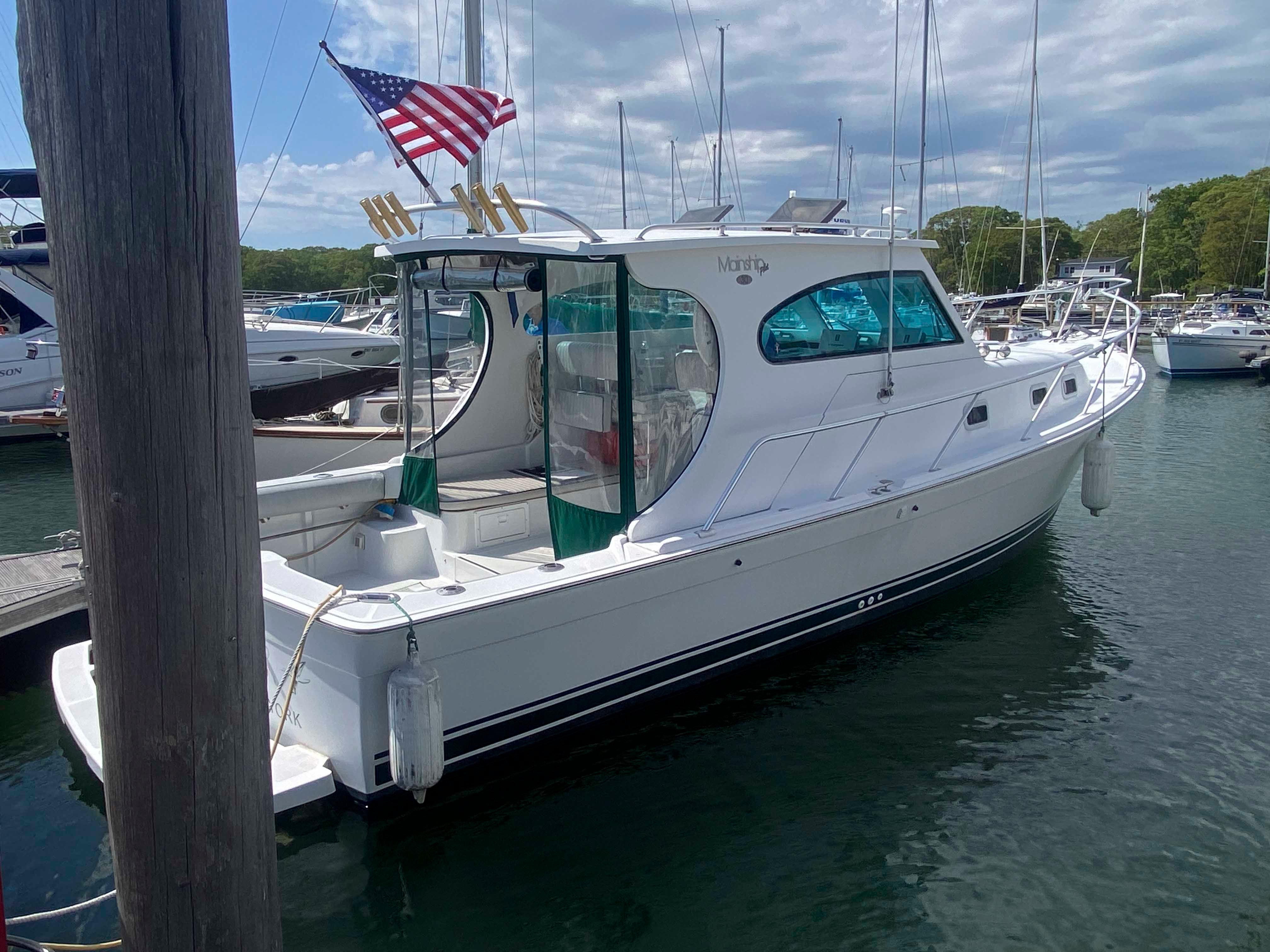 NY 10027 RM Knot 10 Yacht Sales