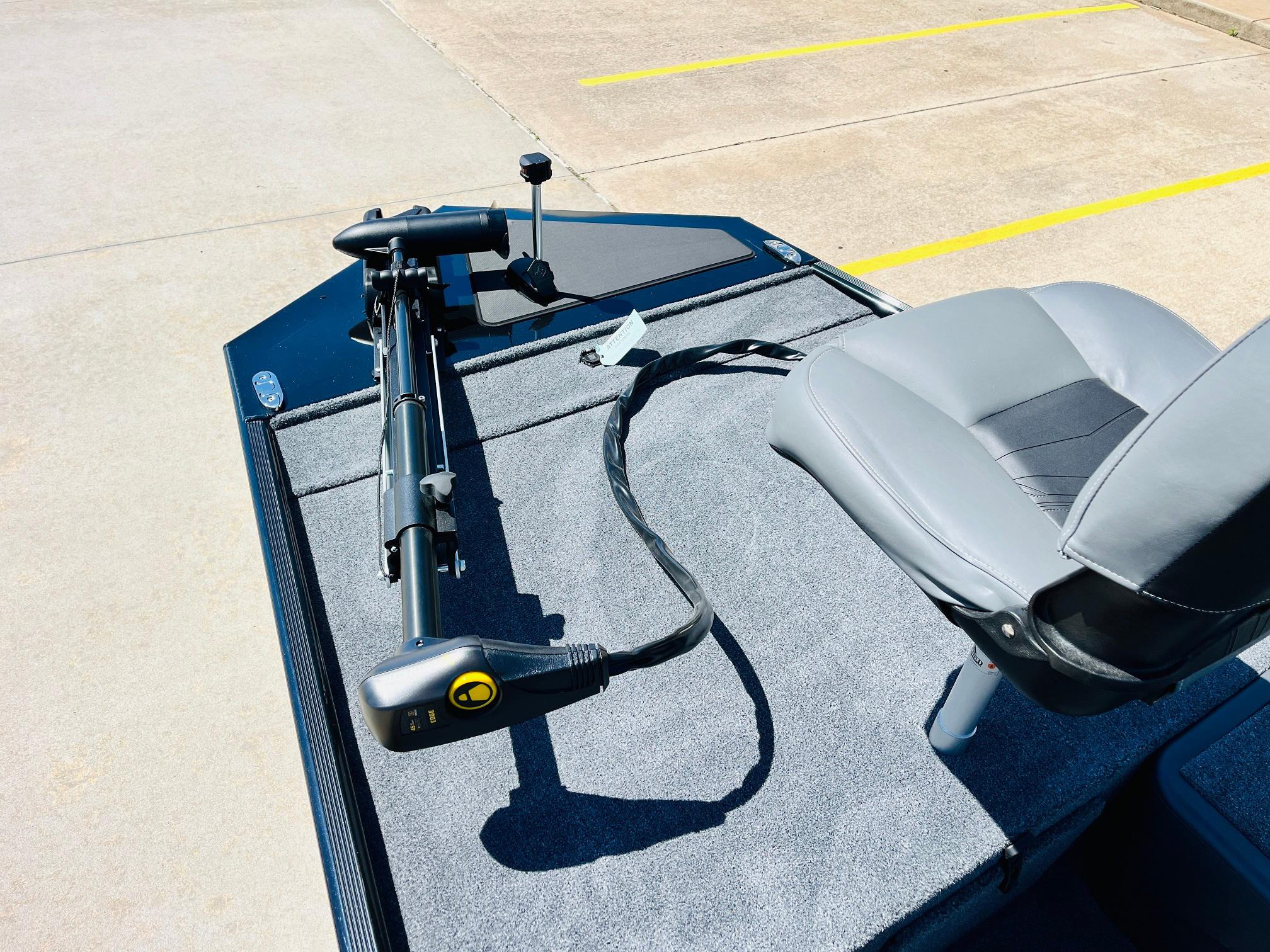 2025 Tracker Bass Tracker Classic XL