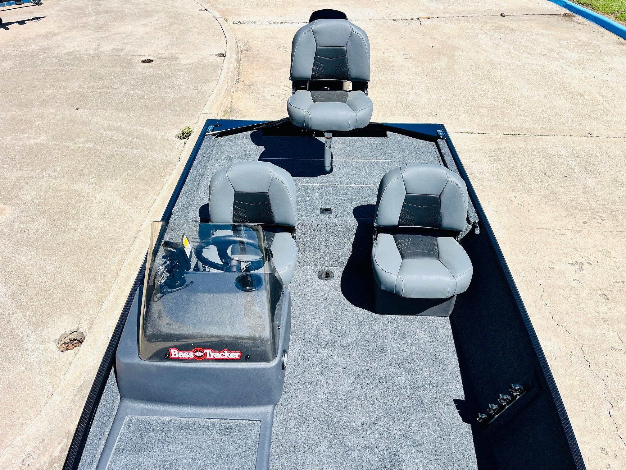 2025 Tracker Bass Tracker Classic XL