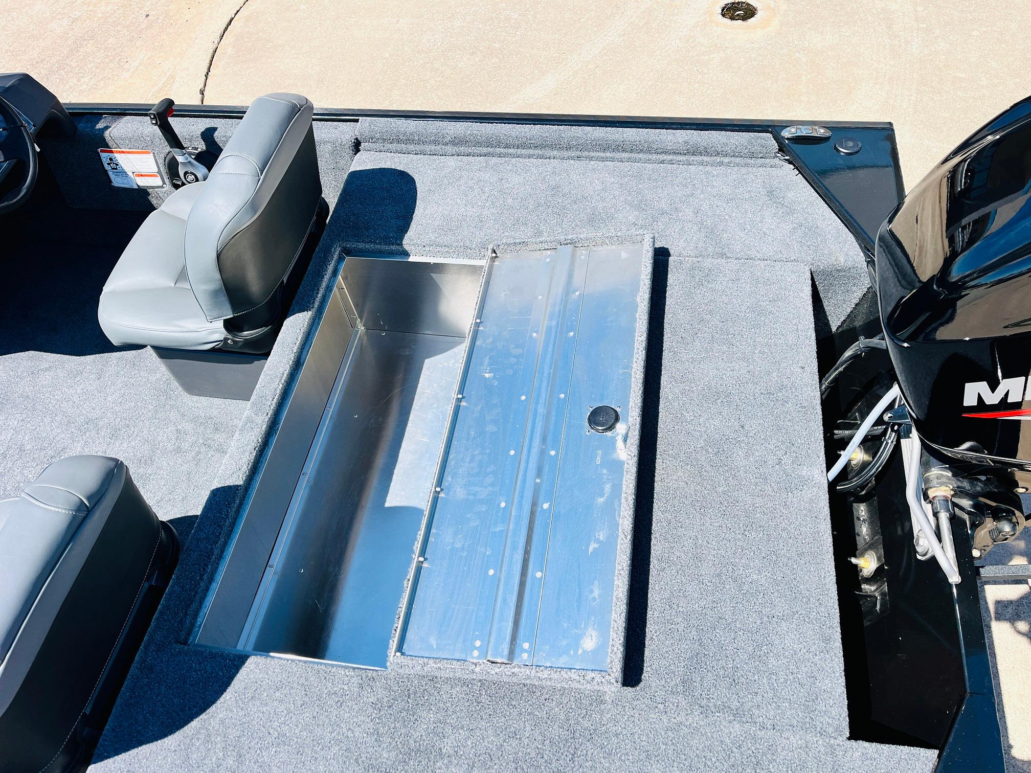 2025 Tracker Bass Tracker Classic XL