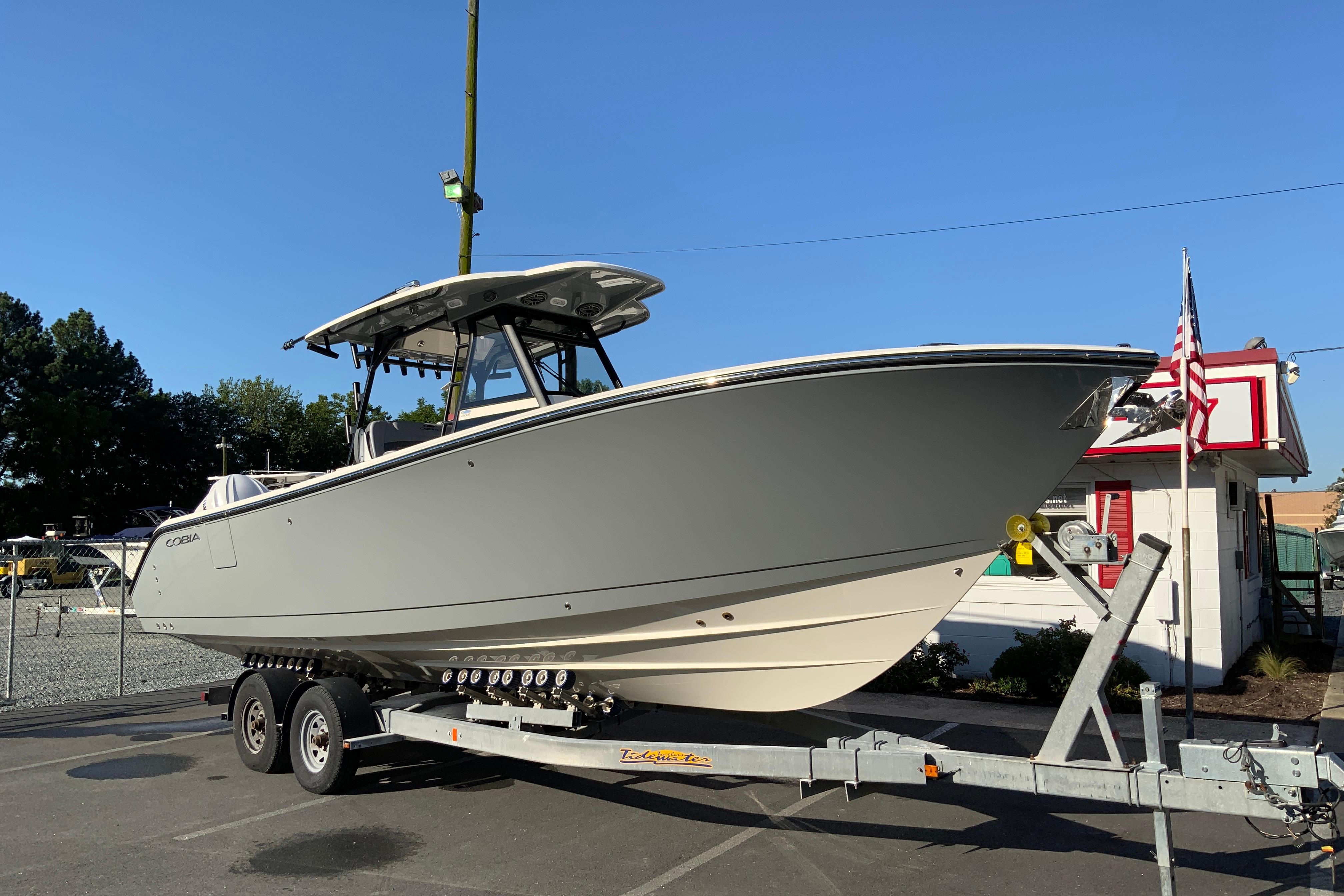 2026 Cobia 305 Center Console-3
