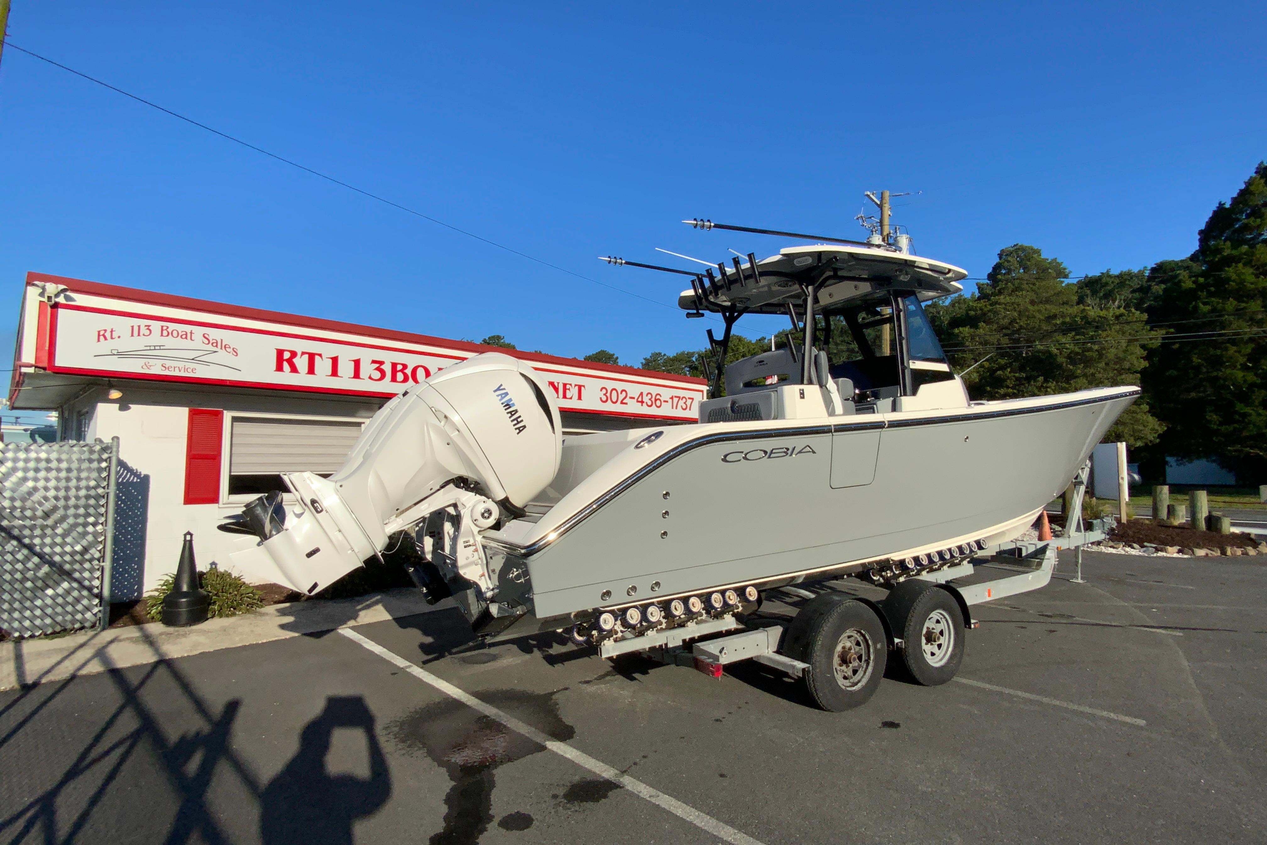 2026 Cobia 305 Center Console-13