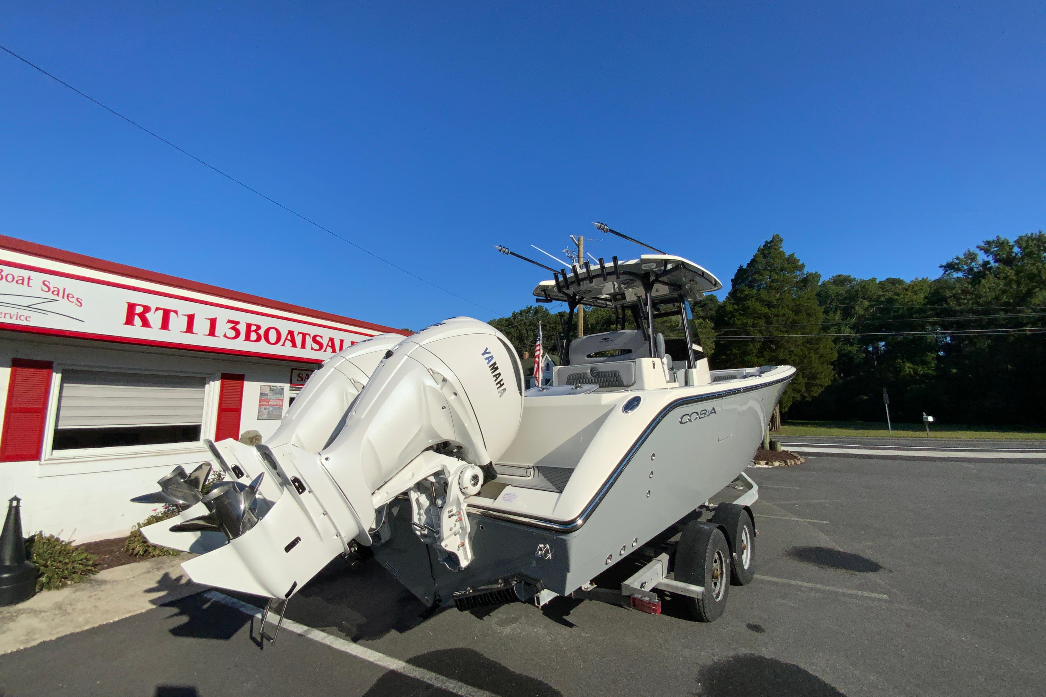 2026 Cobia 305 Center Console-12