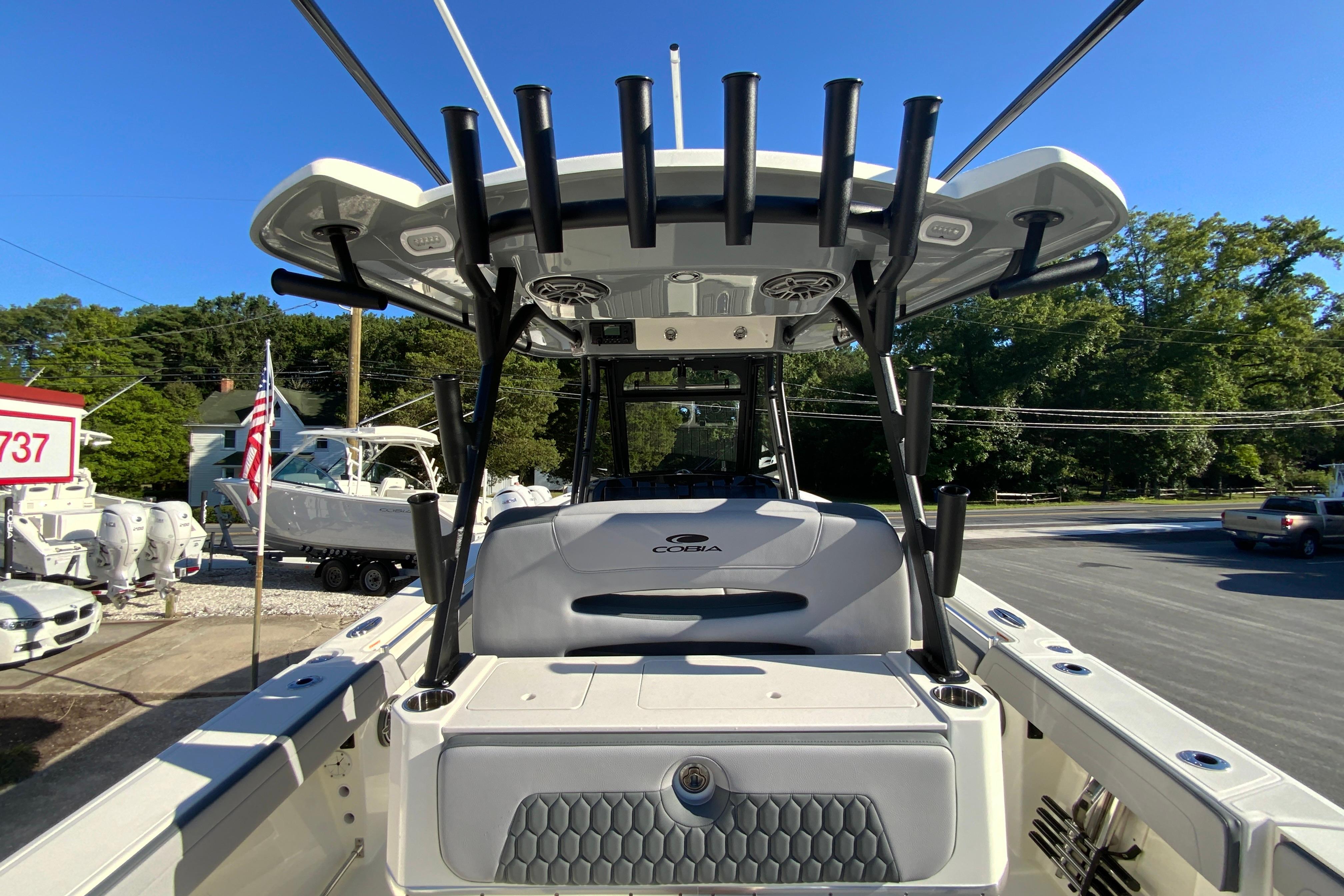 2026 Cobia 305 Center Console-36