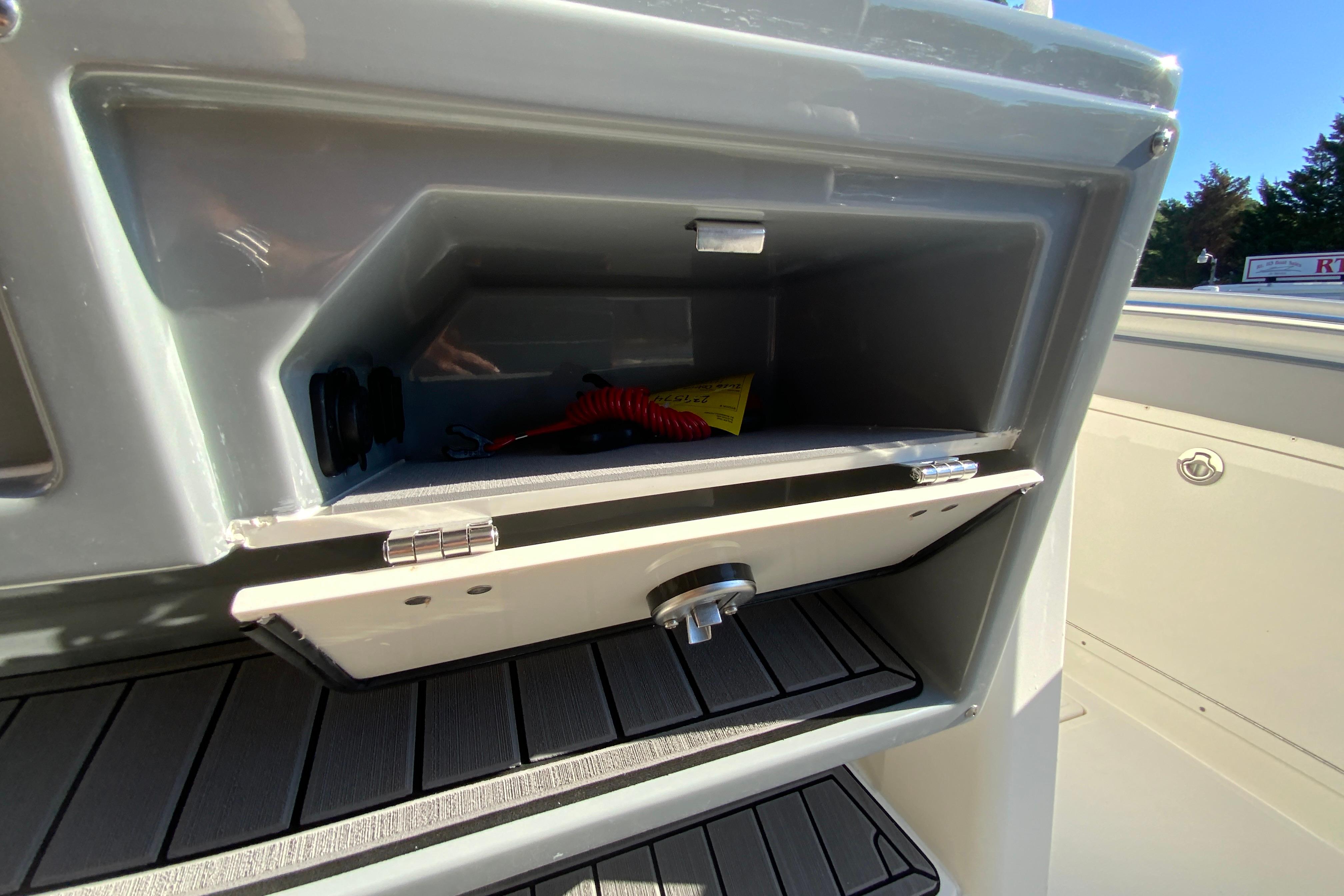 2026 Cobia 305 Center Console-54