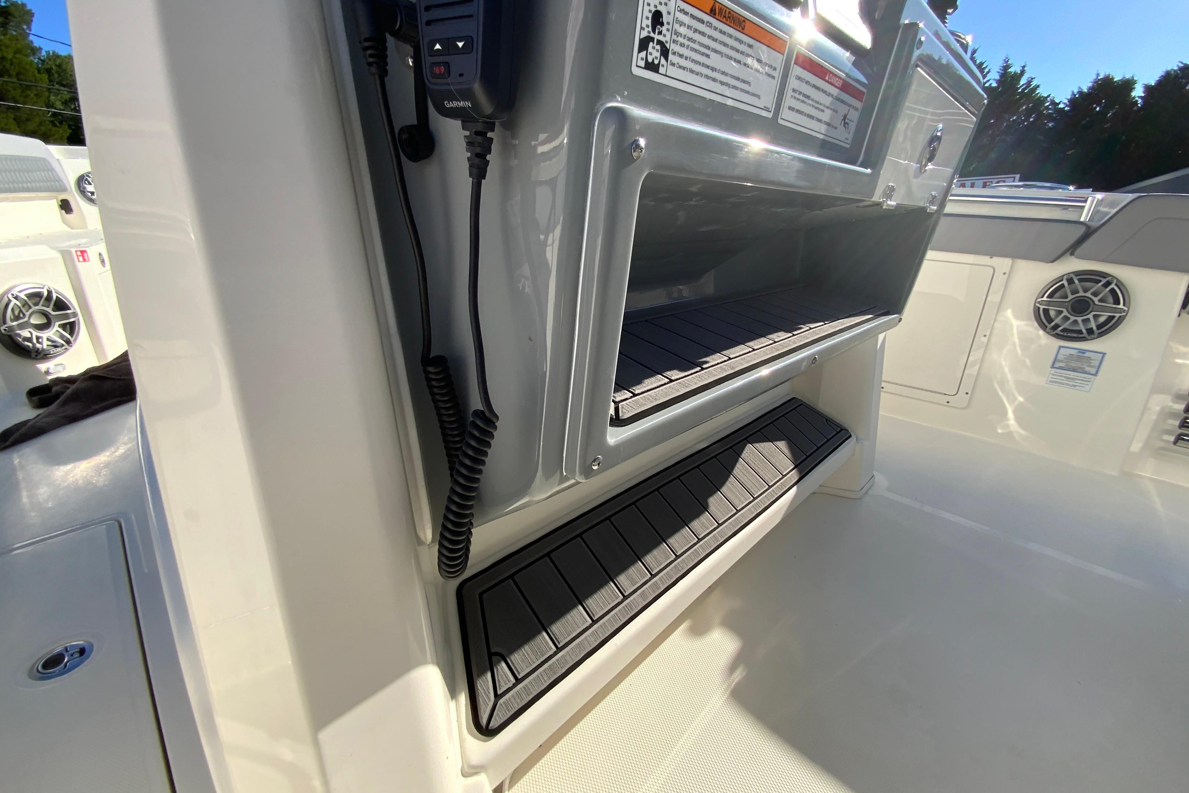 2026 Cobia 305 Center Console-55