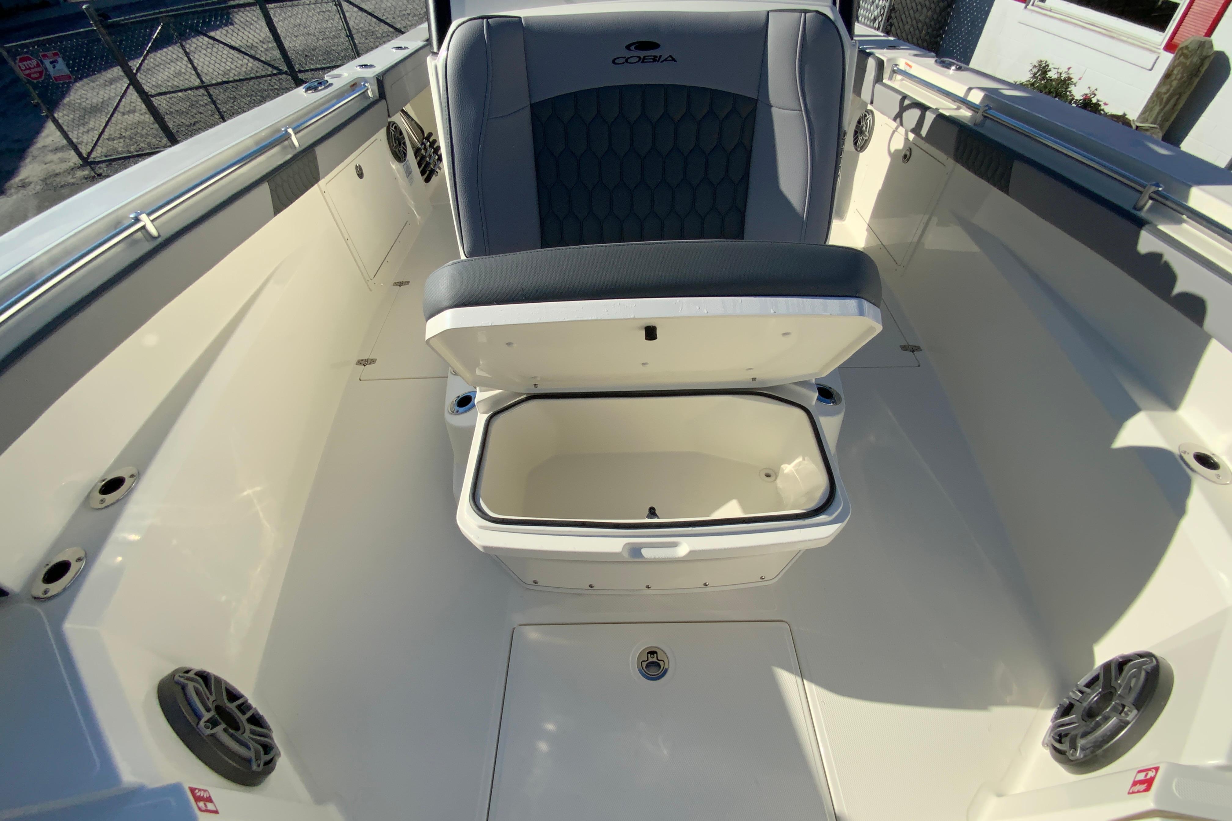2026 Cobia 305 Center Console-70