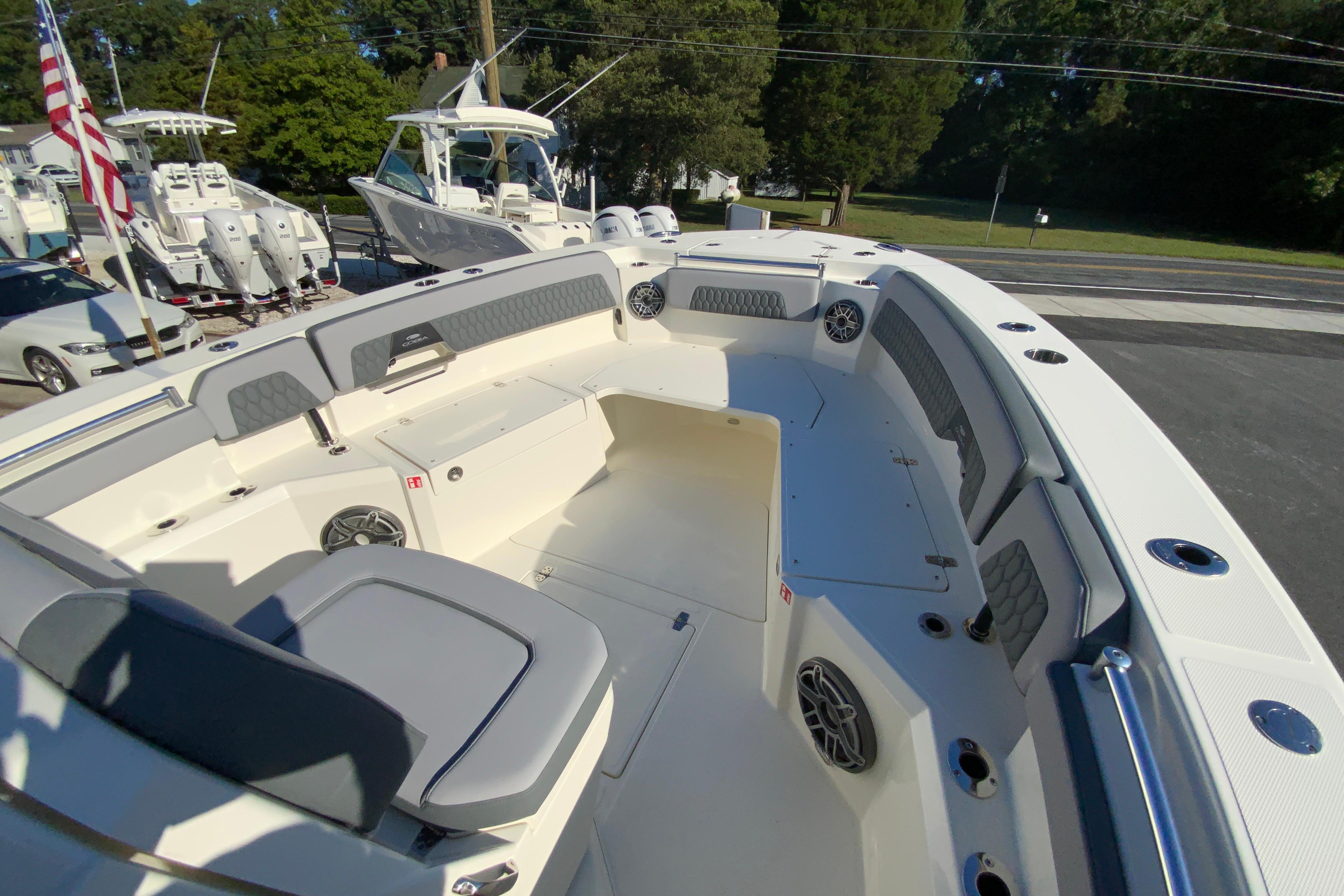 2026 Cobia 305 Center Console-89